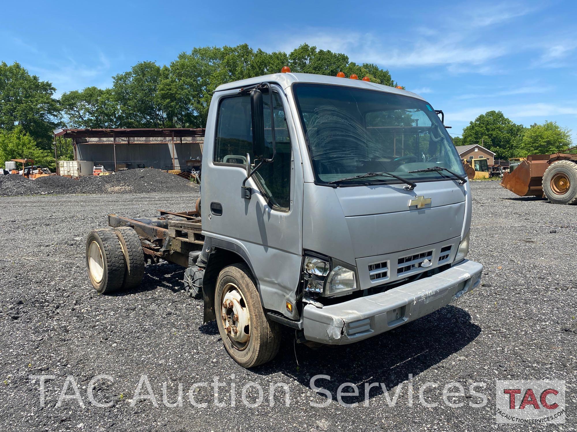 2007 Chevrolet W5500 Cab and Chassis