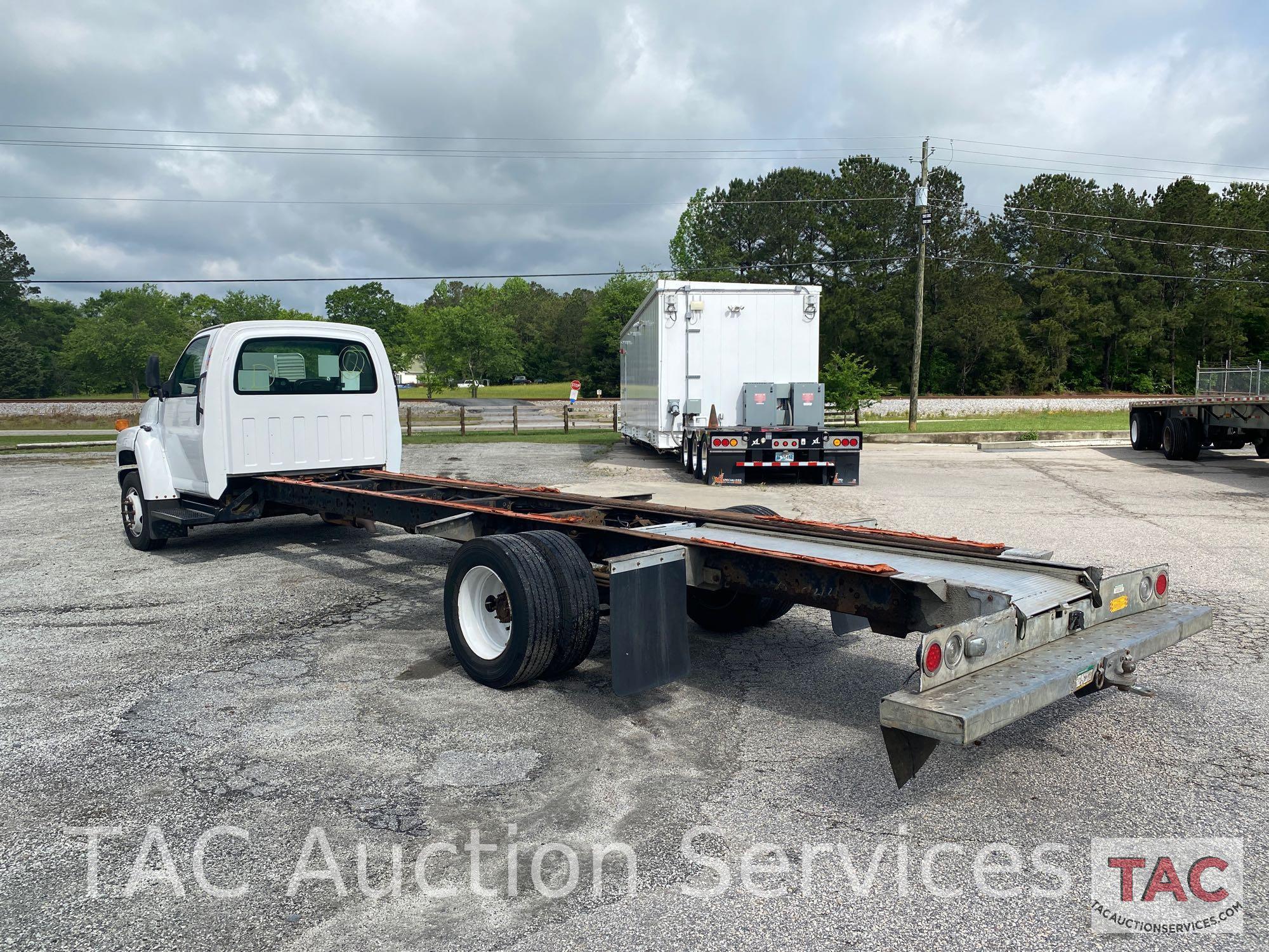 2005 GMC C5500 Cab & Chassis