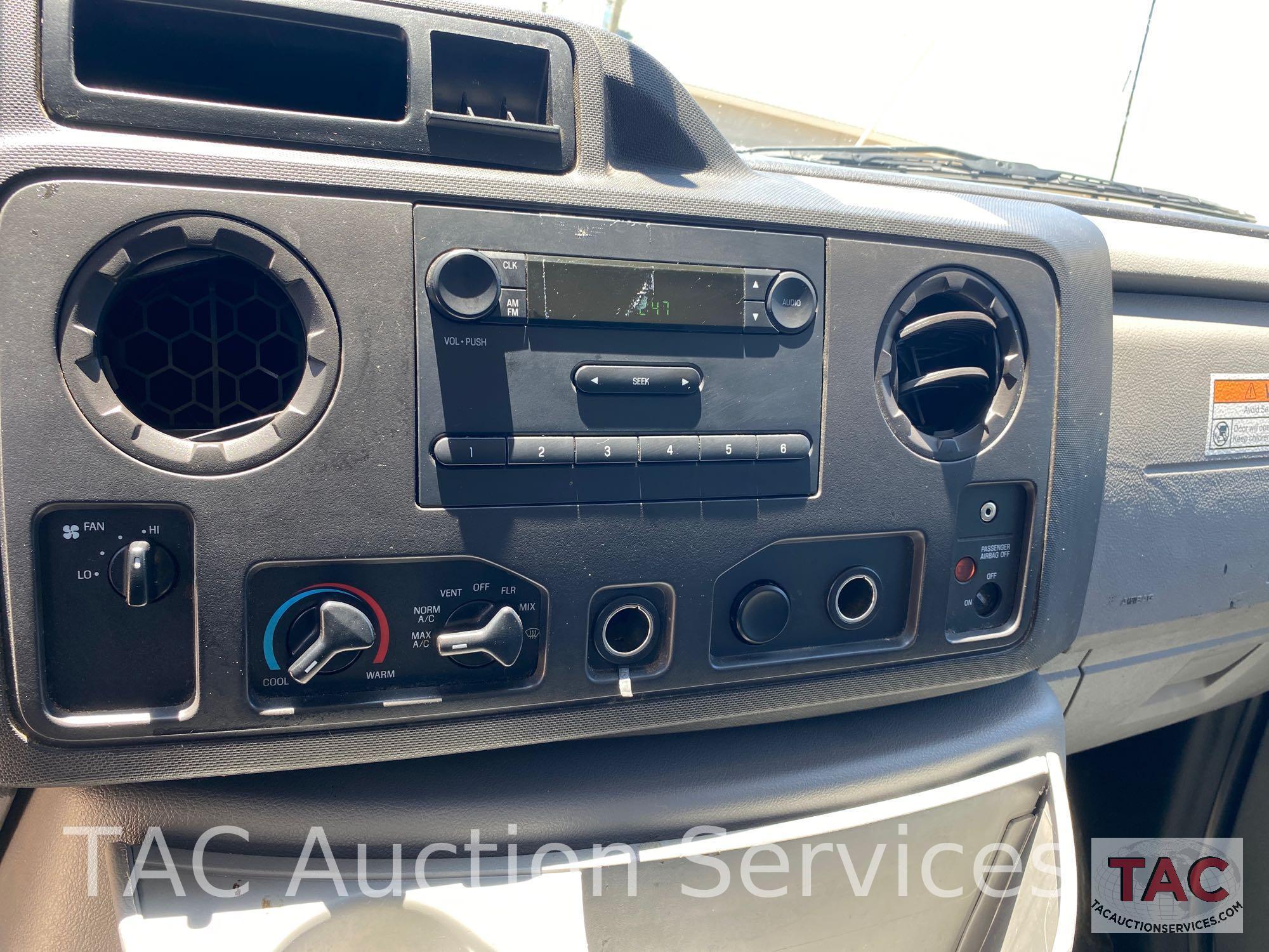 2013 Ford E-350 Box Truck