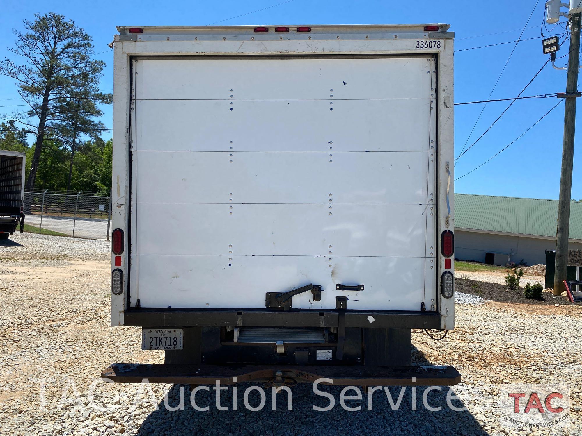 2013 Ford E-350 Box Truck