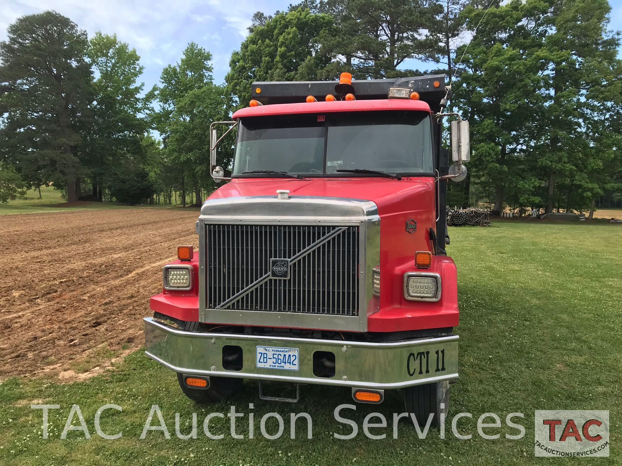 2000 Volvo Autocar Tri Axle Dump Truck