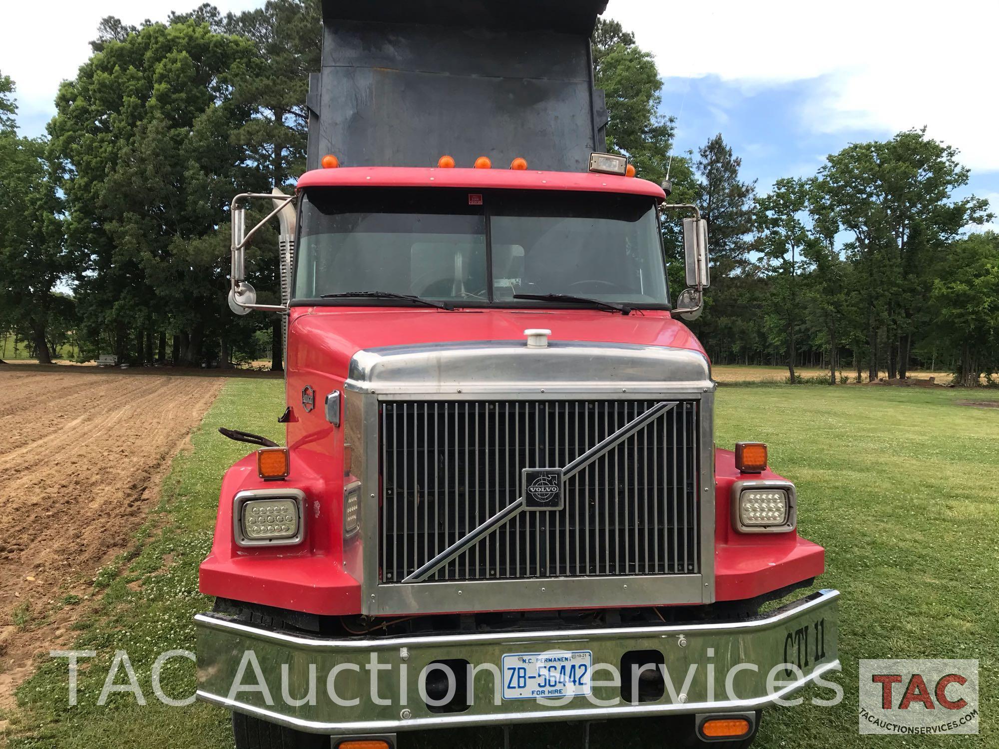 2000 Volvo Autocar Tri Axle Dump Truck