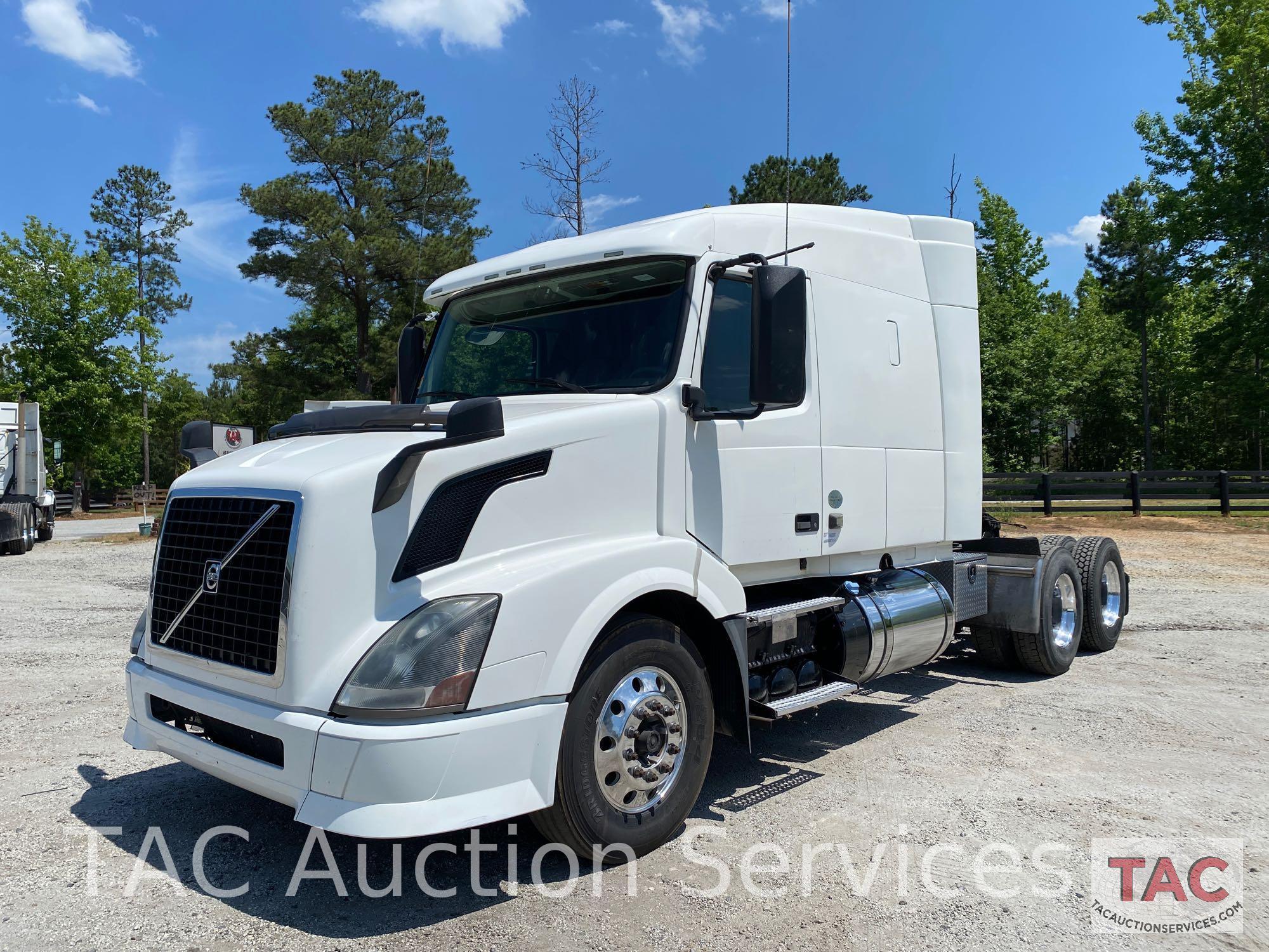 2015 Volvo VNL