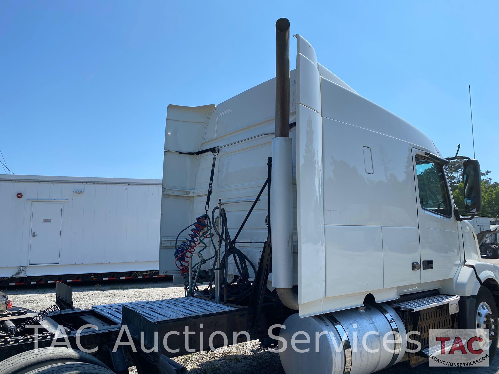 2015 Volvo VNL