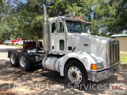 2005 Peterbilt 385 Day Cab