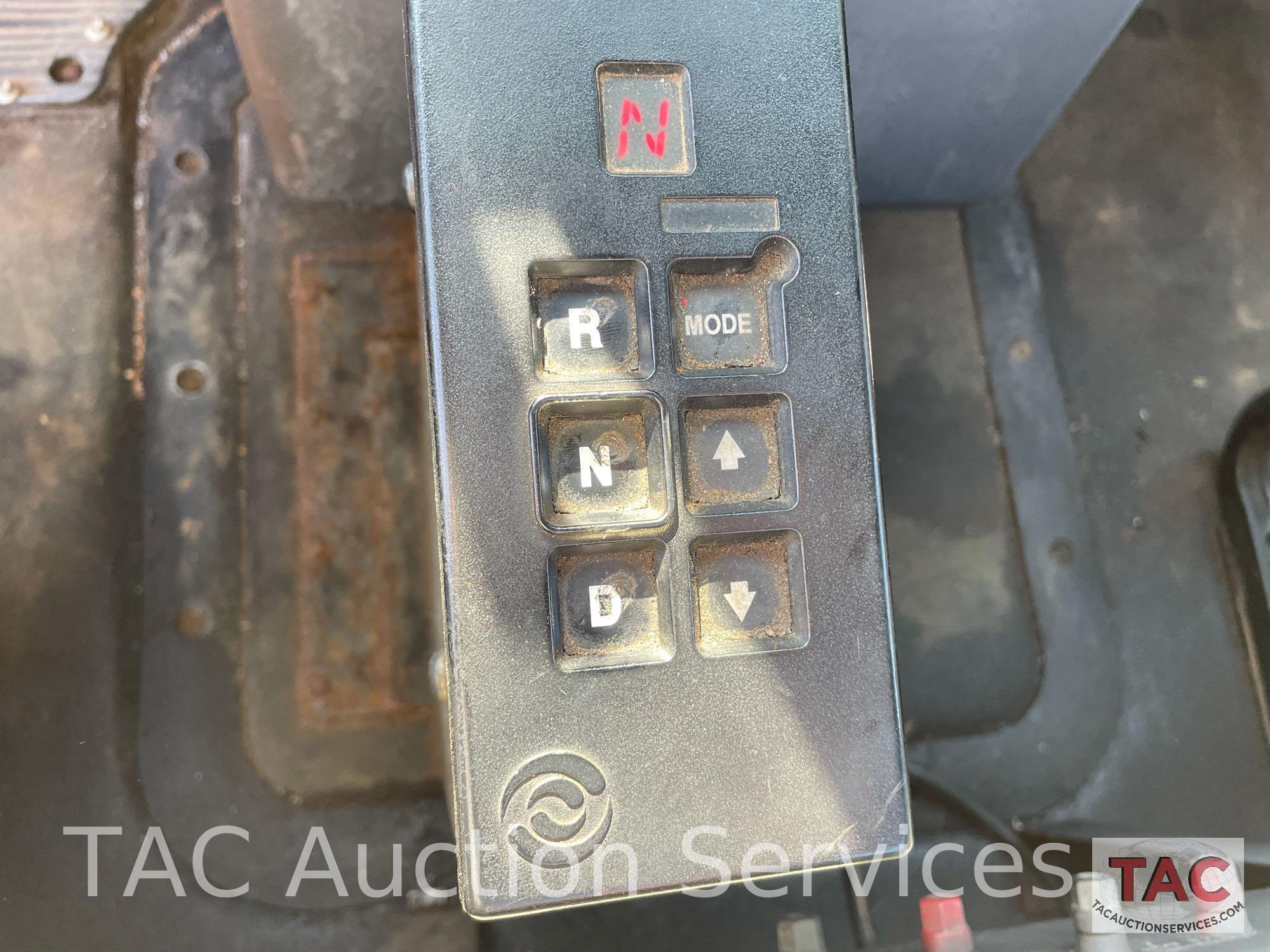 2000 Mack CH613