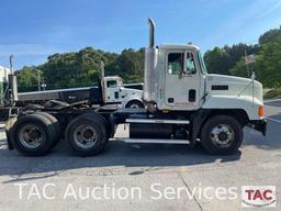 2000 Mack CH613