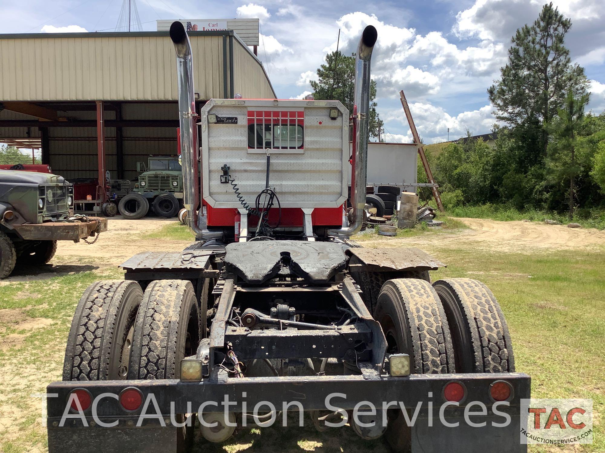 1996 Kenworth T800 Day Cab