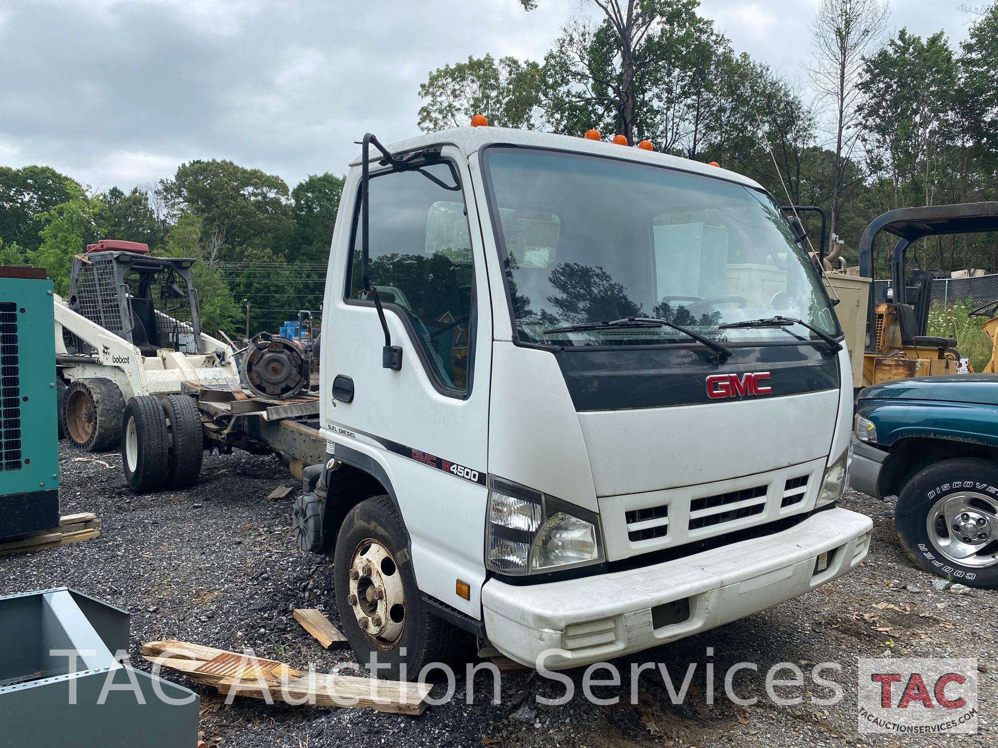 2007 GMC W4500 Cab and Chassis