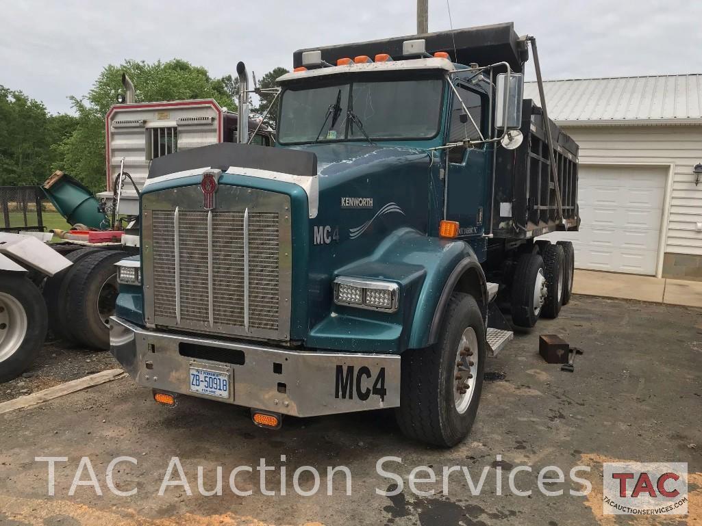 2001 Kenworth T800 Tri Axle Dump Truck