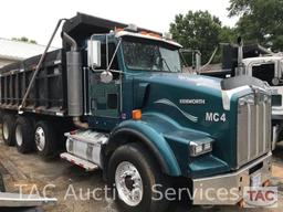 2001 Kenworth T800 Tri Axle Dump Truck