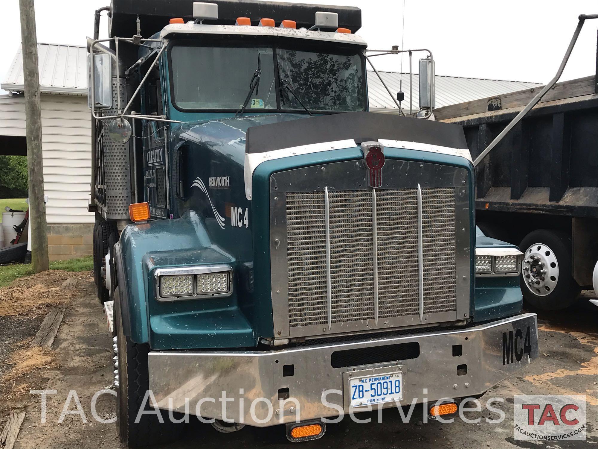 2001 Kenworth T800 Tri Axle Dump Truck