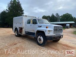 1991 Ford F800 Service Truck