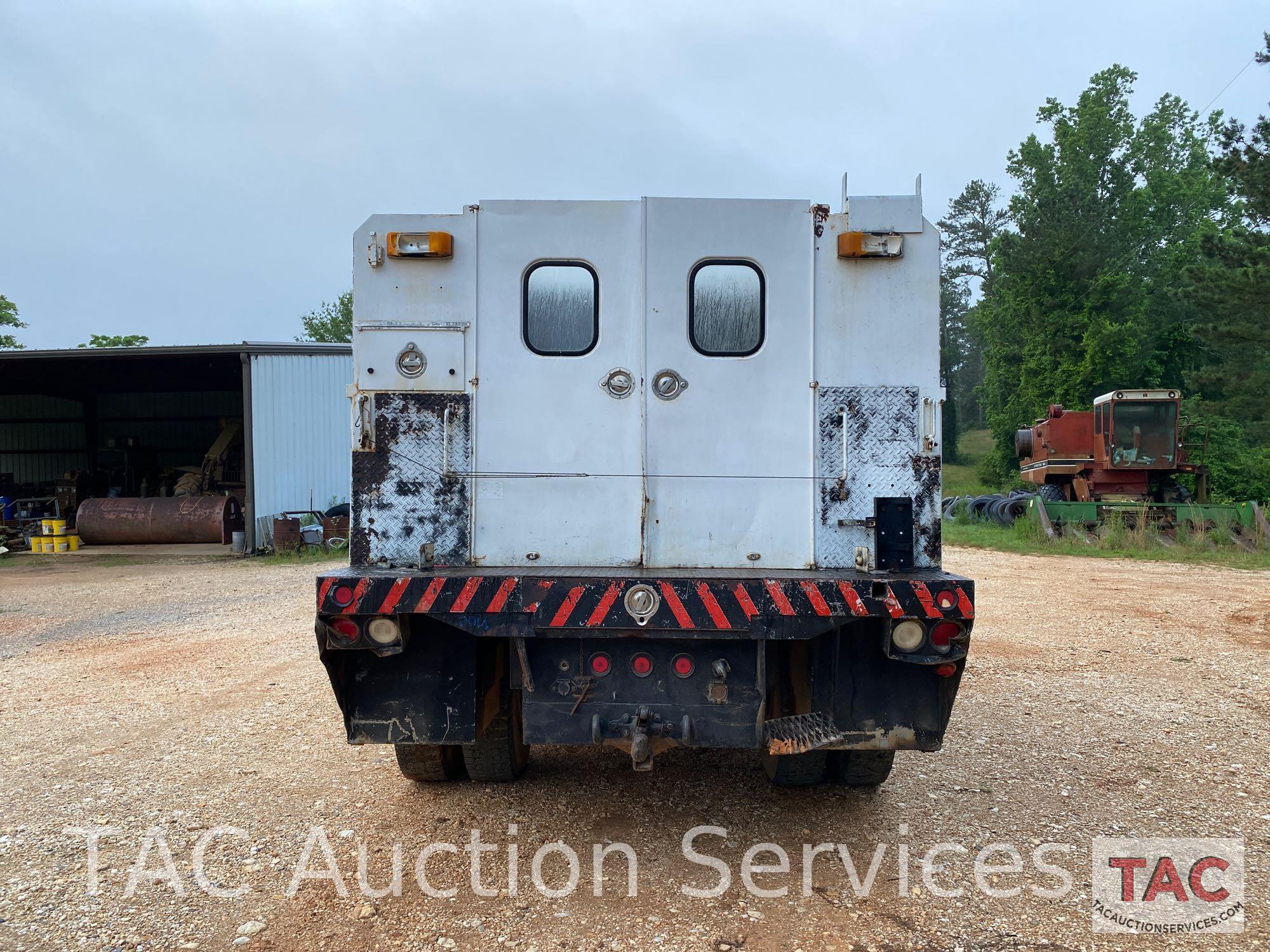 1991 Ford F800 Service Truck