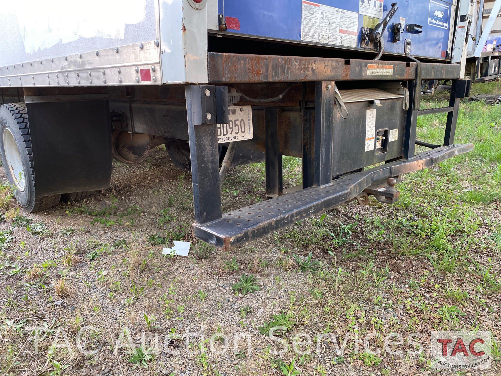 2015 International Durastar 4300 Box Truck