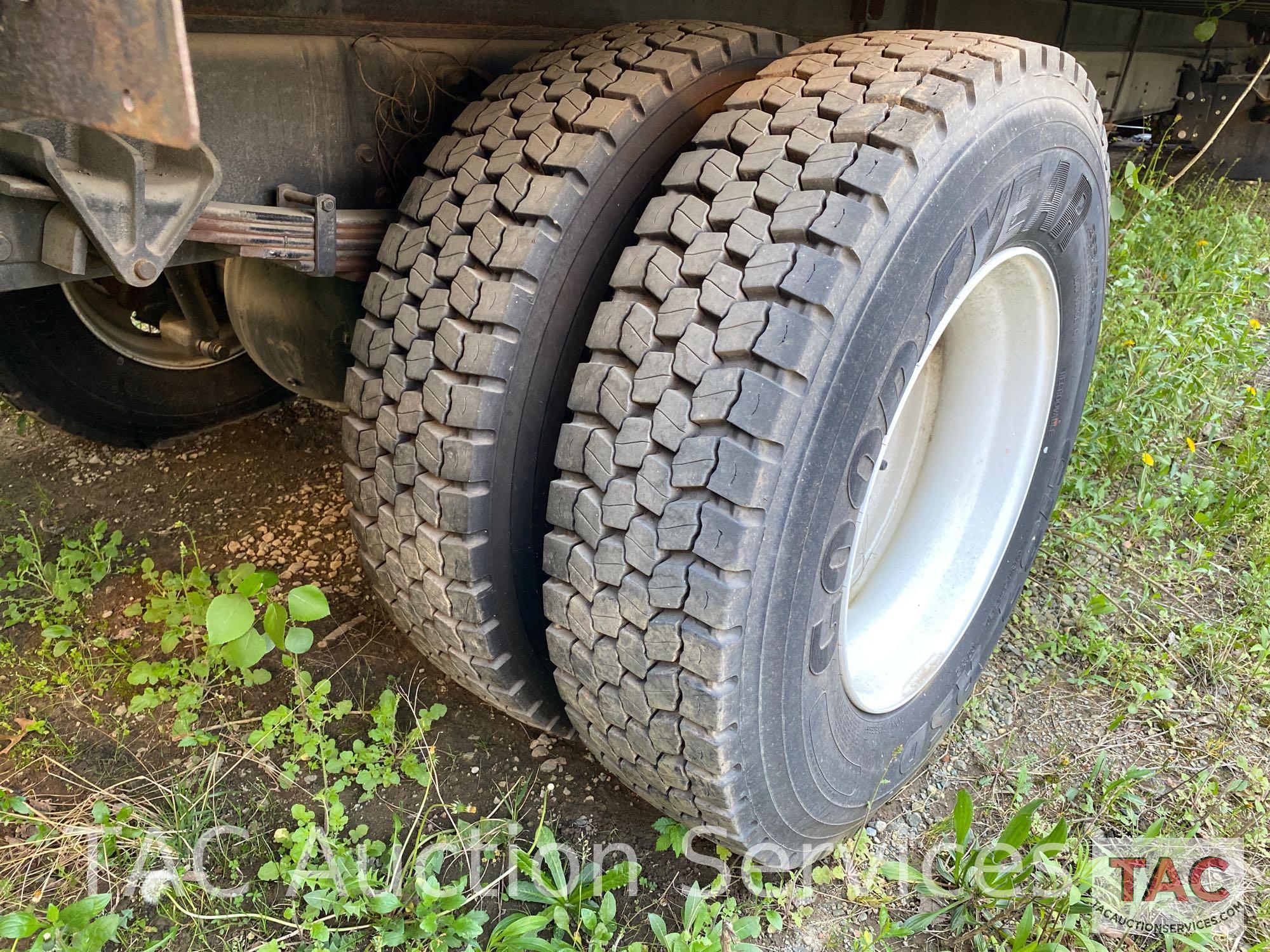 2013 Ford F-750 Box Truck