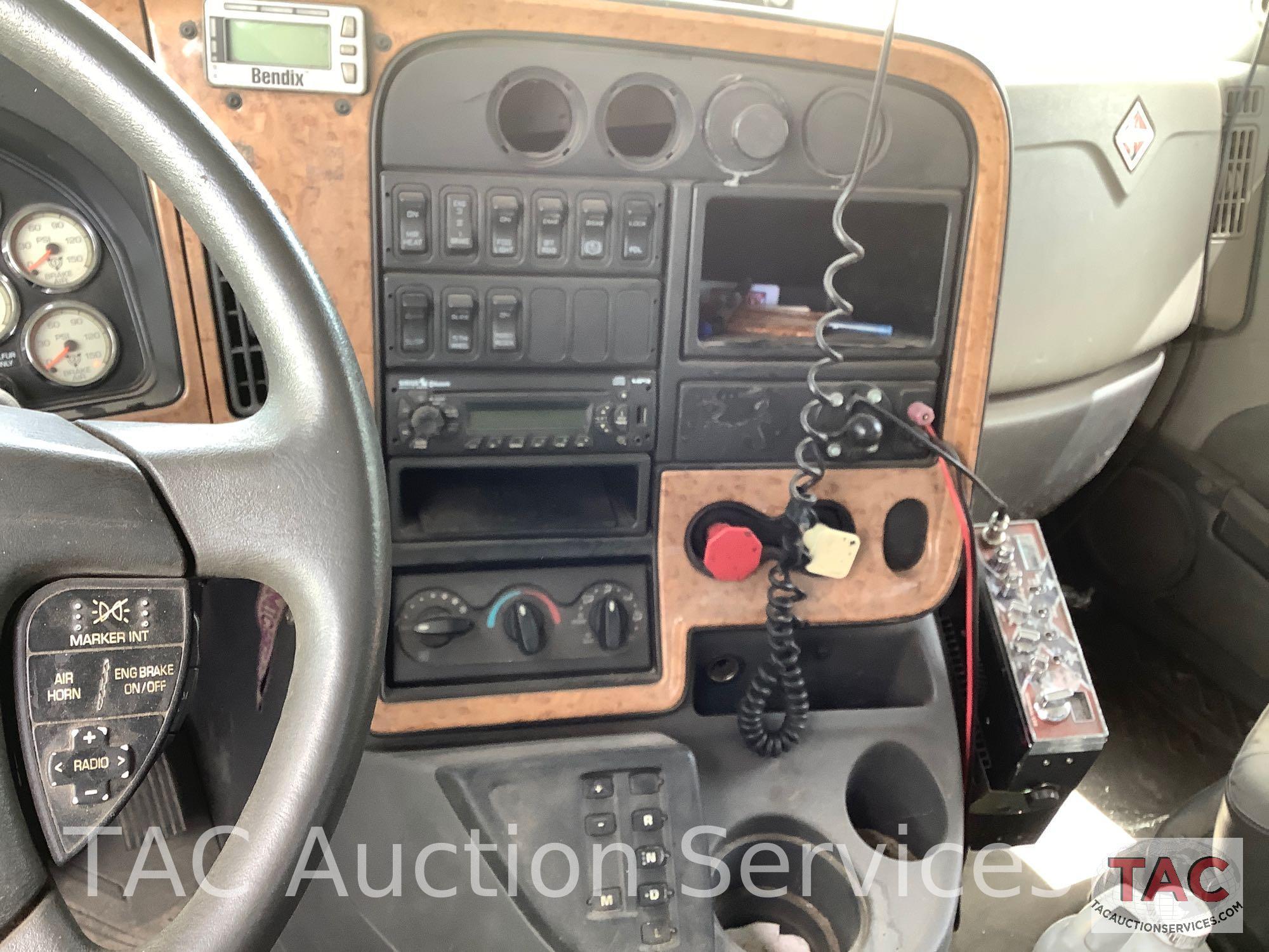 2014 International ProStar +122 Daycab