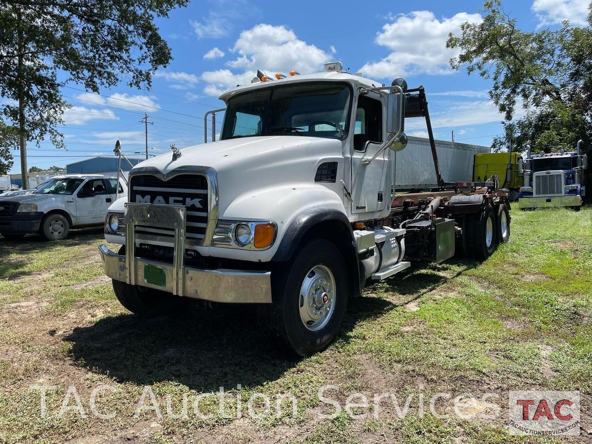 2003 Mack CV713 Roll Off Truck