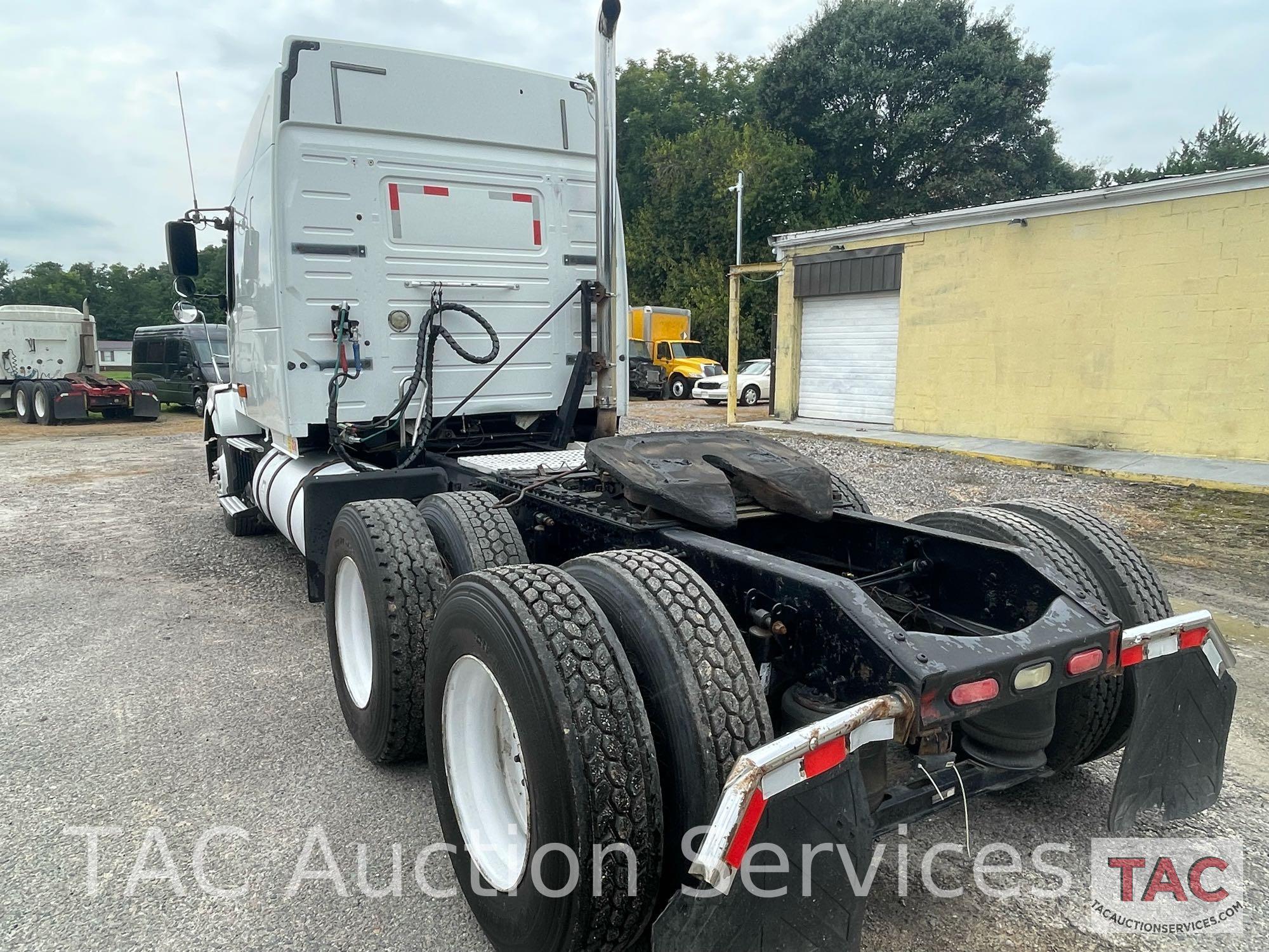 2006 Volvo VNL