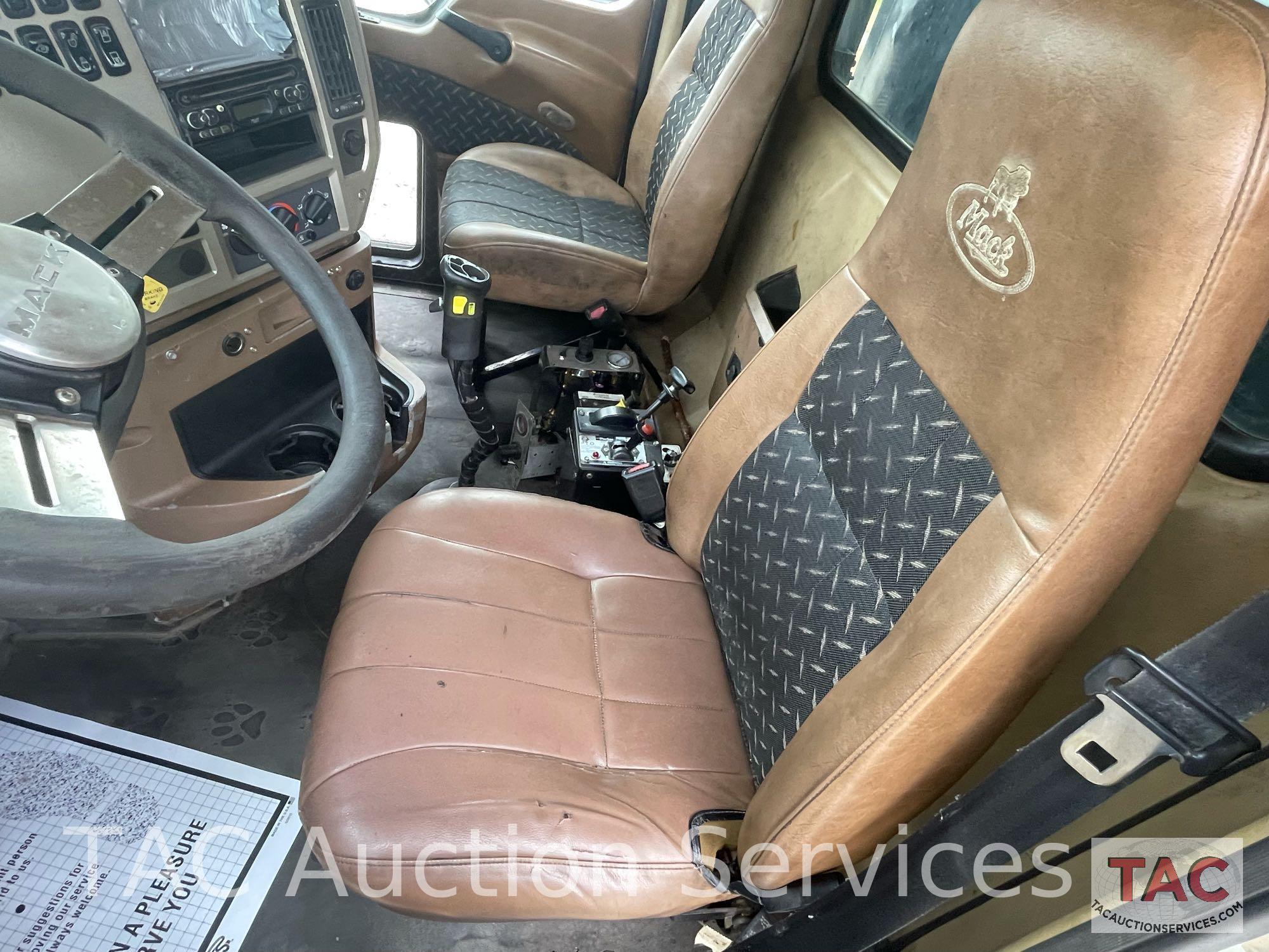 2007 Mack M7 Tri-Axle Dump Truck