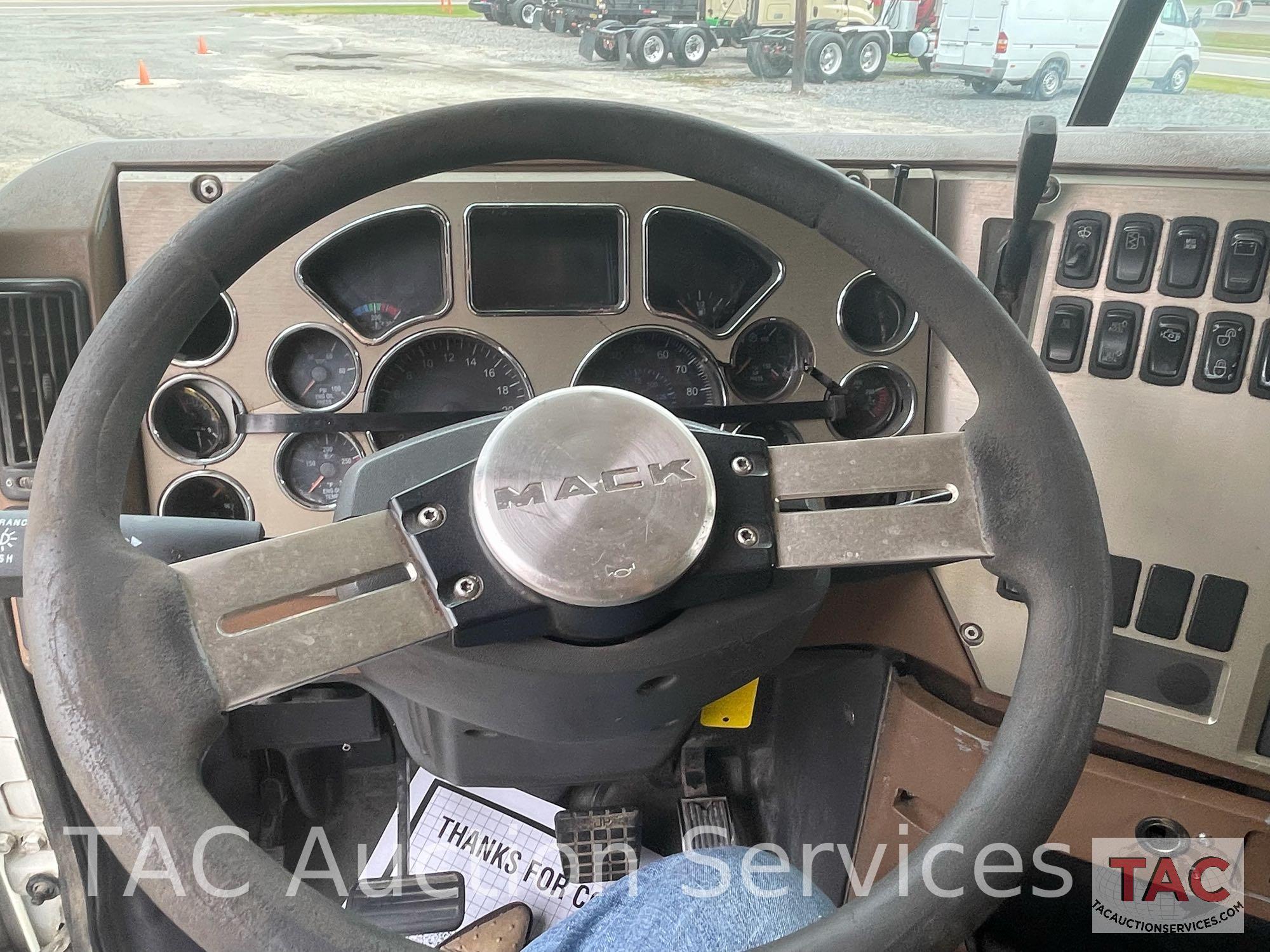 2007 Mack M7 Tri-Axle Dump Truck