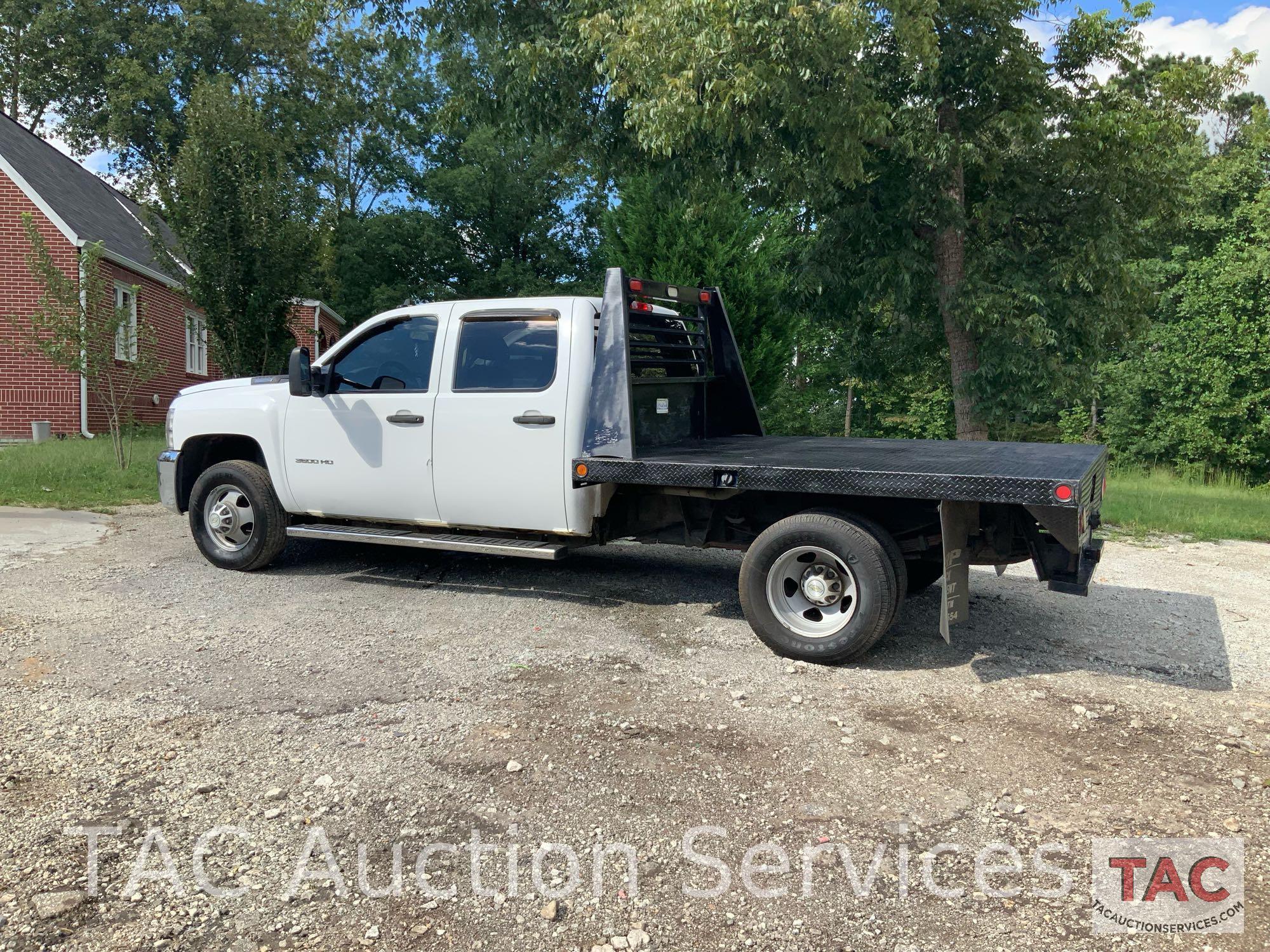 2010 Chevrolet 3500HD Flatbed Truck
