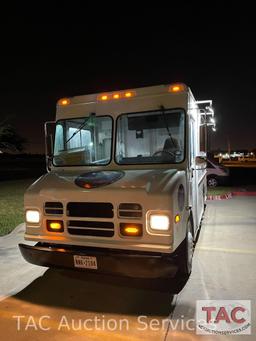 2007 Workhorse W42 Food Truck