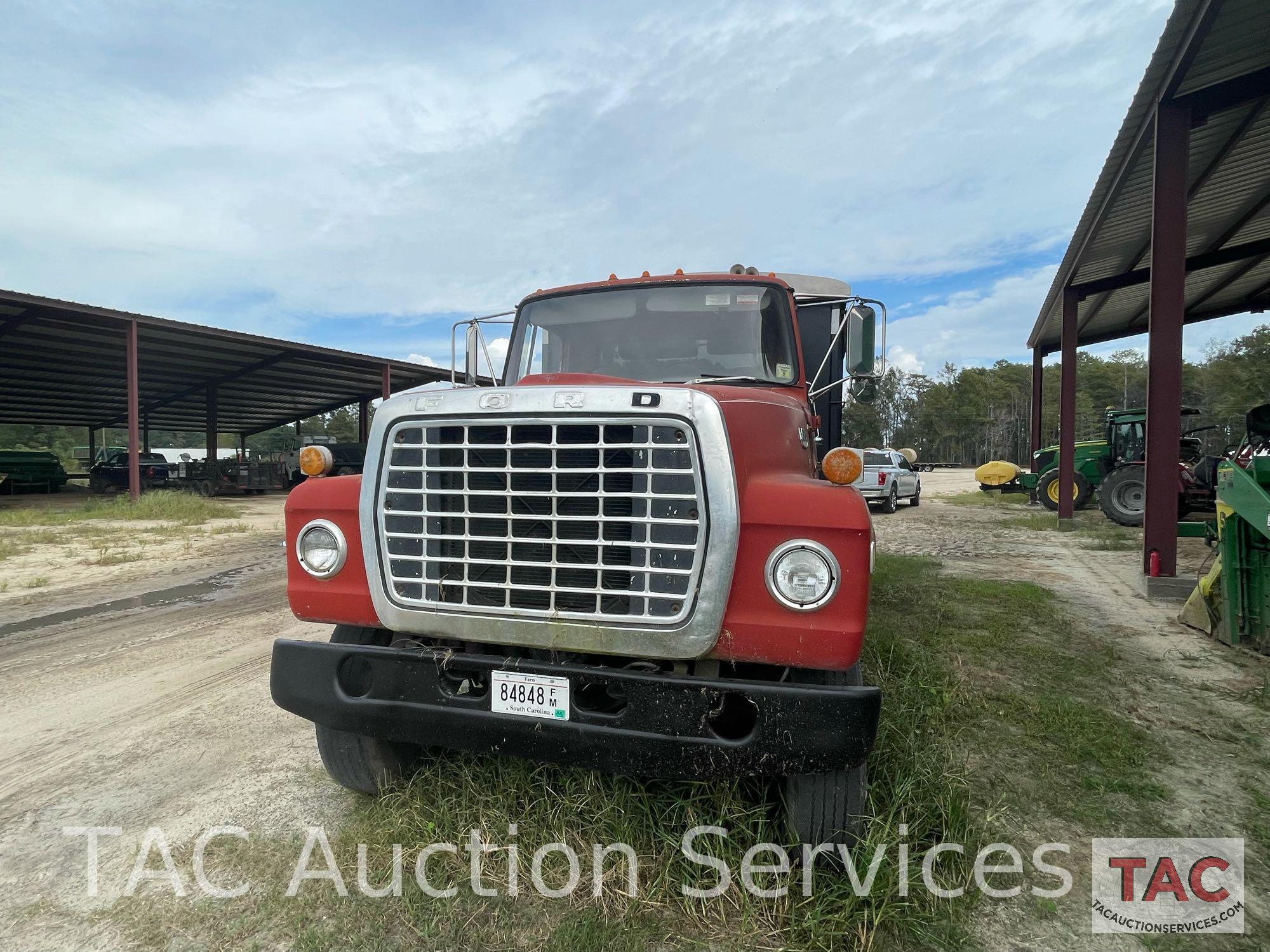 1975 Ford 8000 Tandem Axle Cab and Chassis