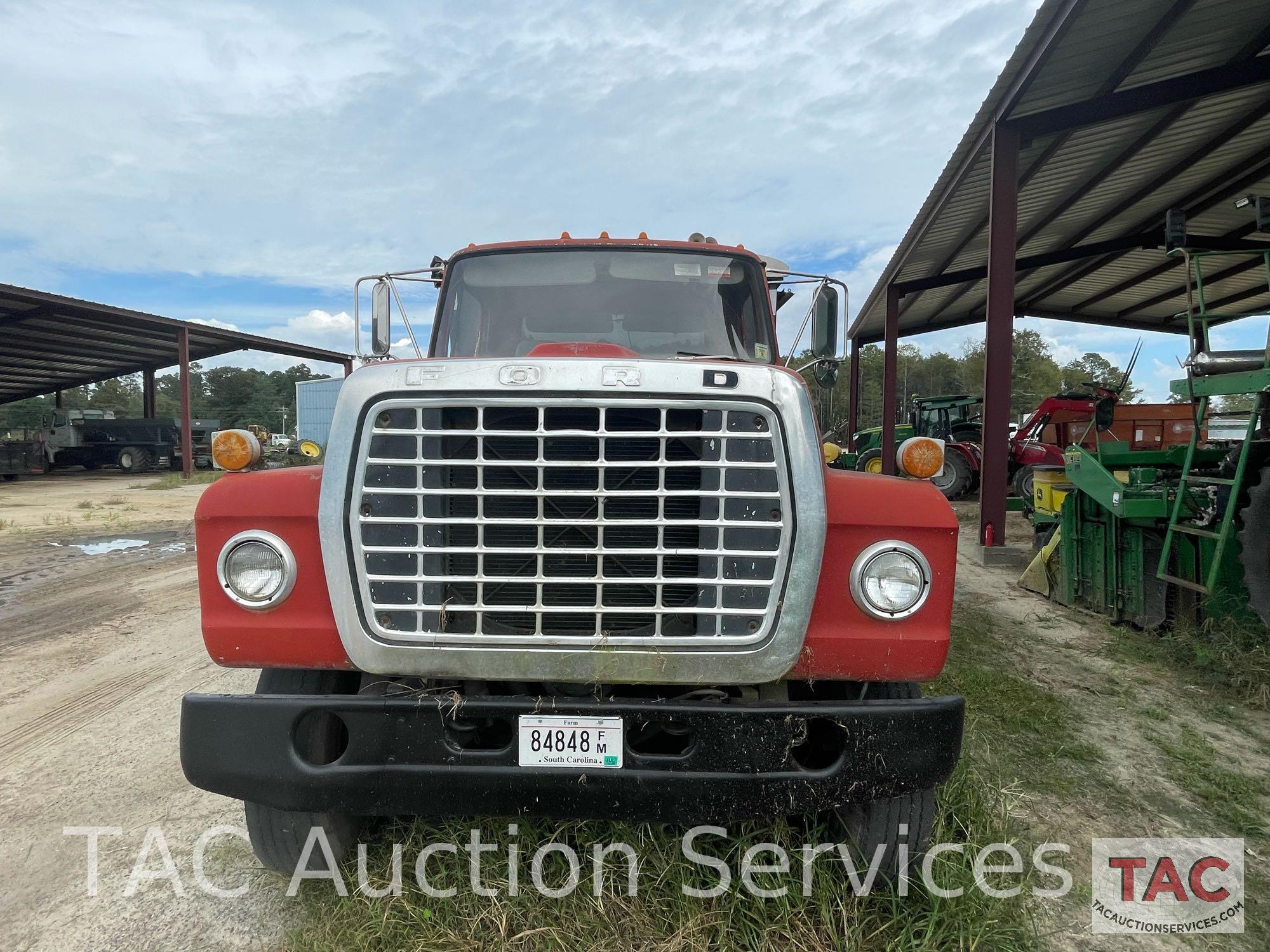 1975 Ford 8000 Tandem Axle Cab and Chassis