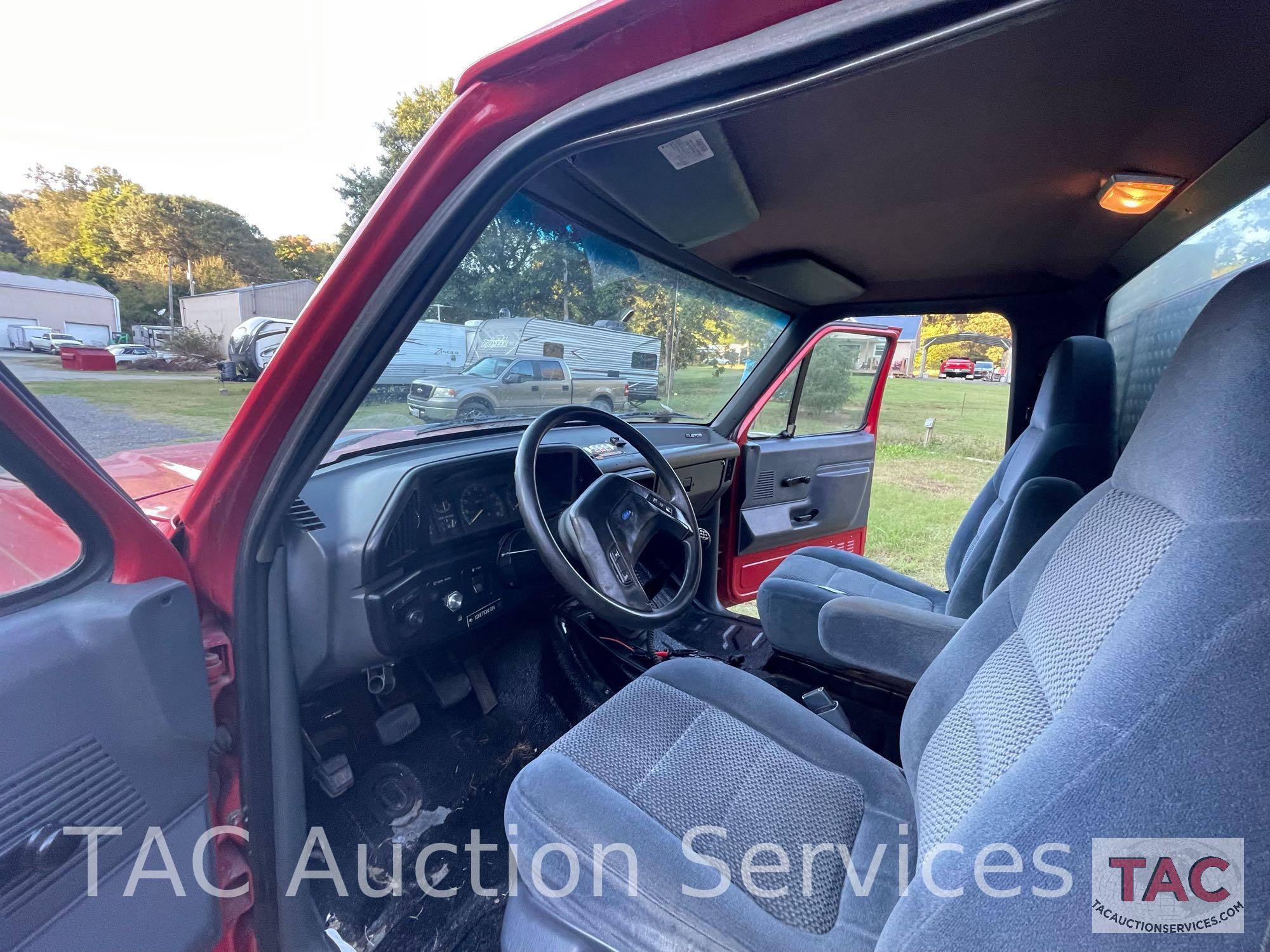 1990 Ford F-450 Super Duty Fire Truck