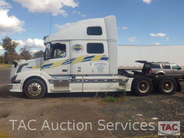 2014 Volvo VNL 780 Sleeper