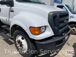 2013 Ford F-750 Box Truck