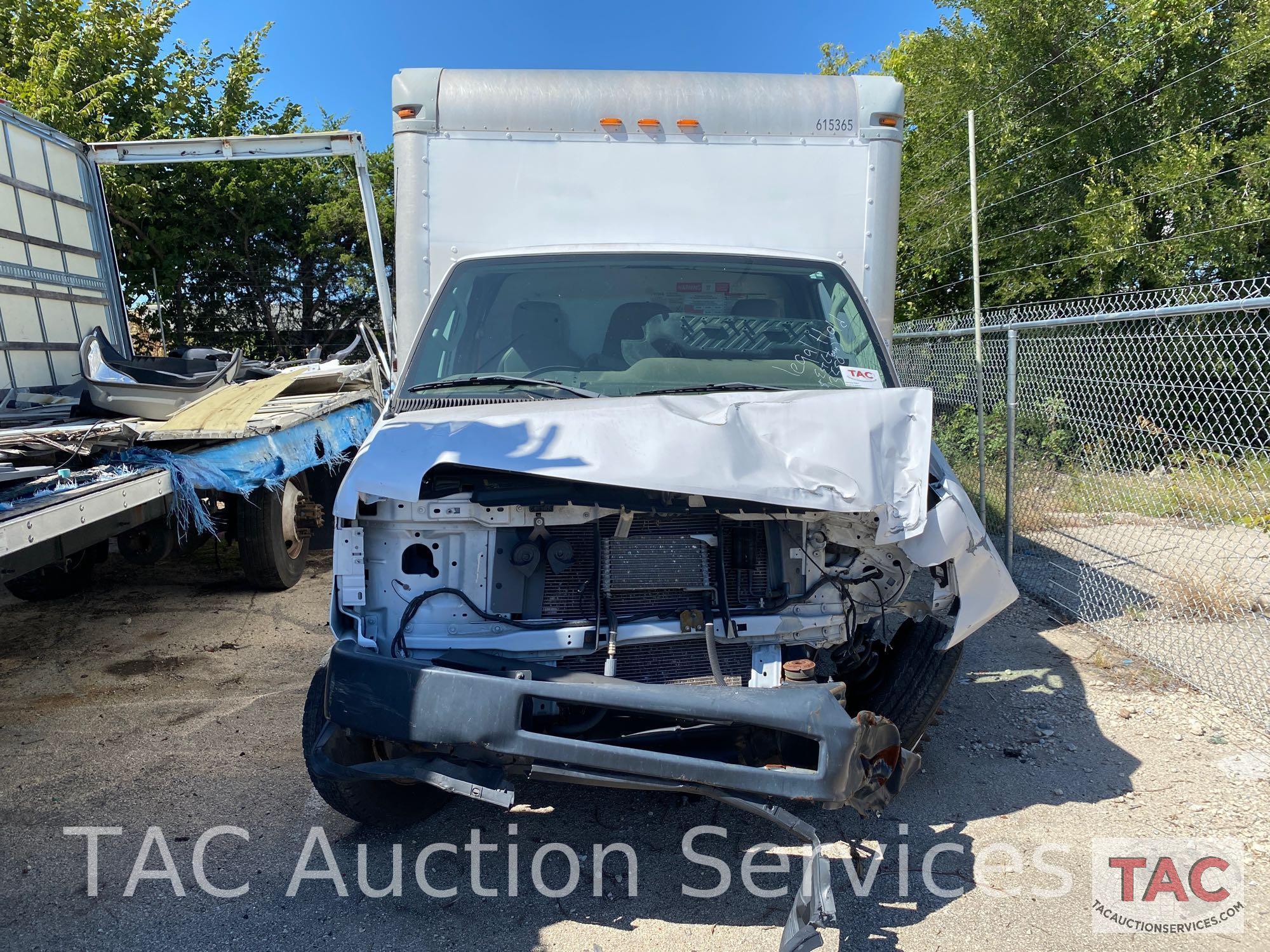 2016 Ford E-350 Box Truck