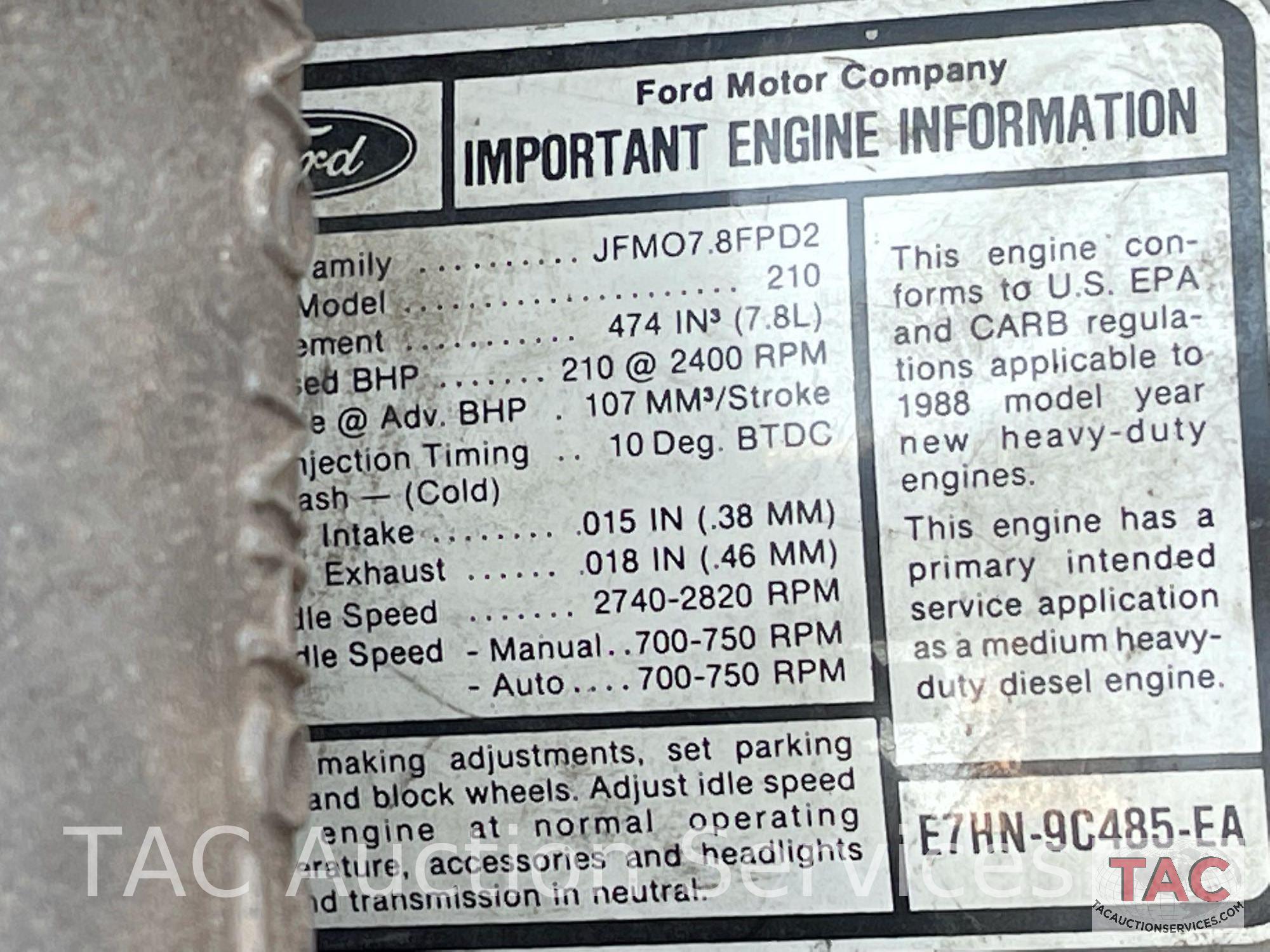 1988 Ford F800 Utility Truck