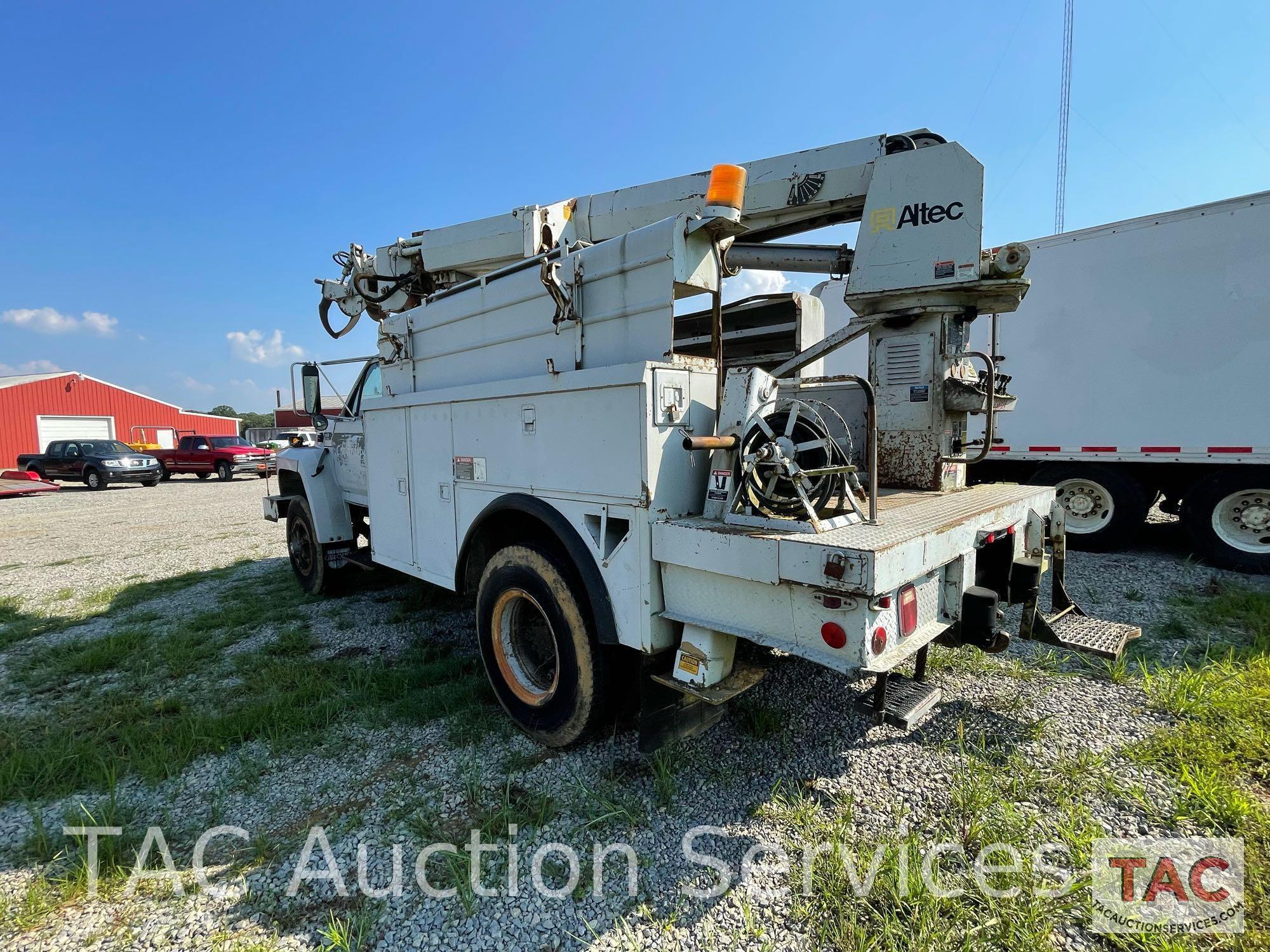 1988 Ford F800 Utility Truck