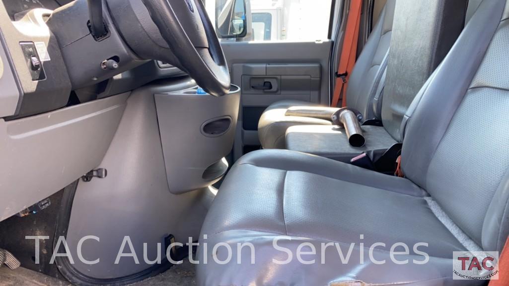 2014 Ford Econoline E-350 Cutaway Van