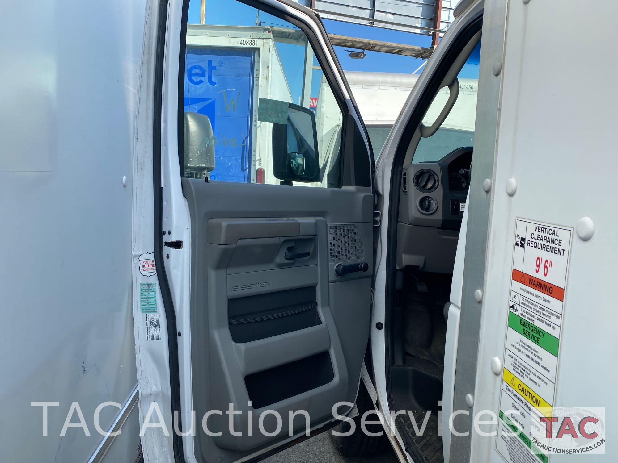 2014 Ford Econoline E-350 Box Van