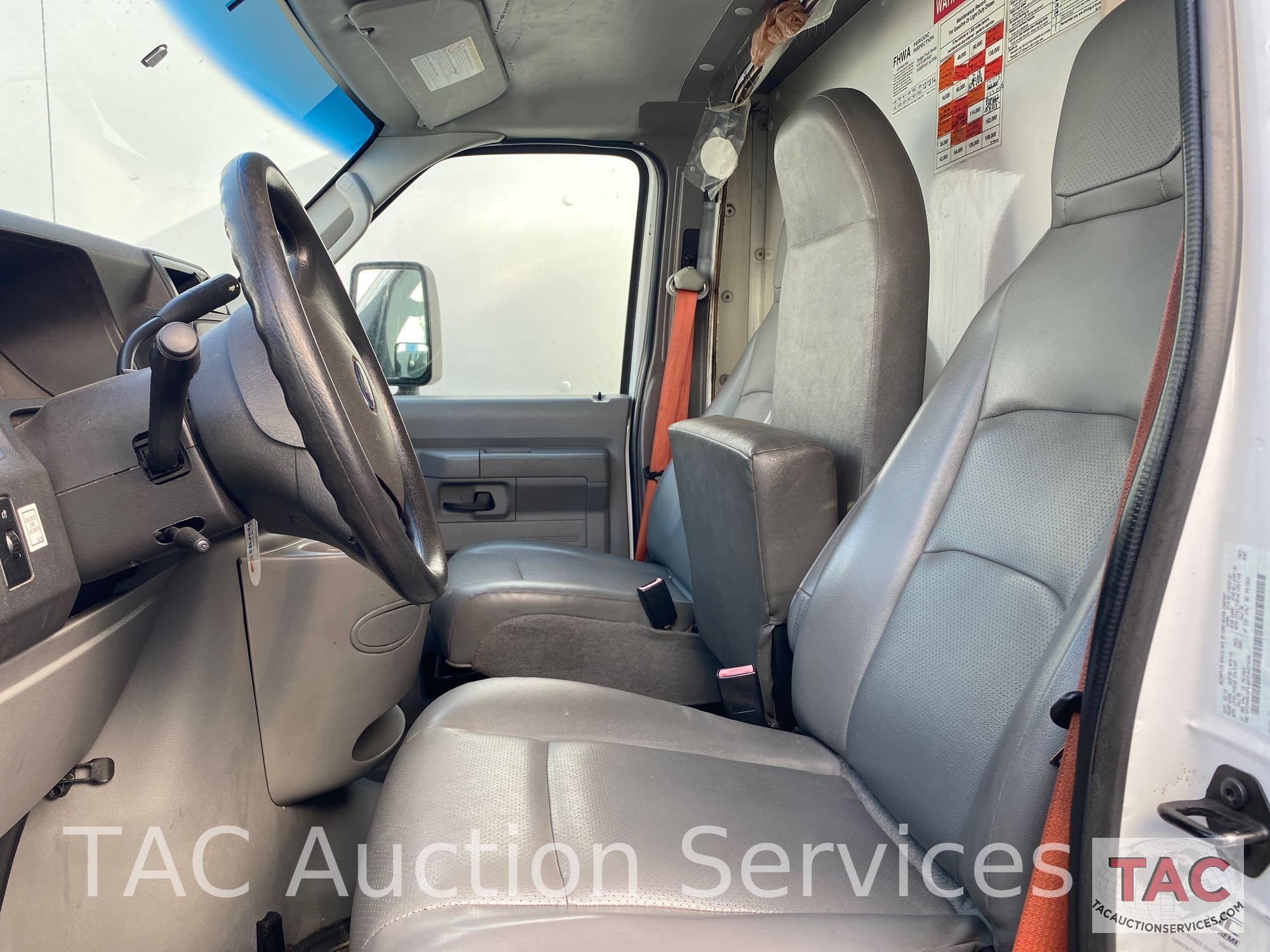 2014 Ford Econoline E-350 Box Van