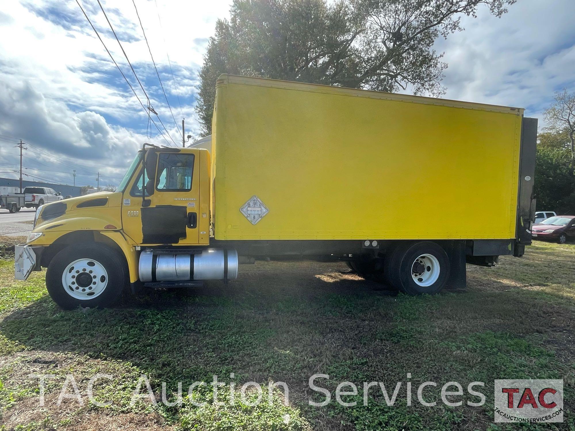 2007 International 4300 Box Truck