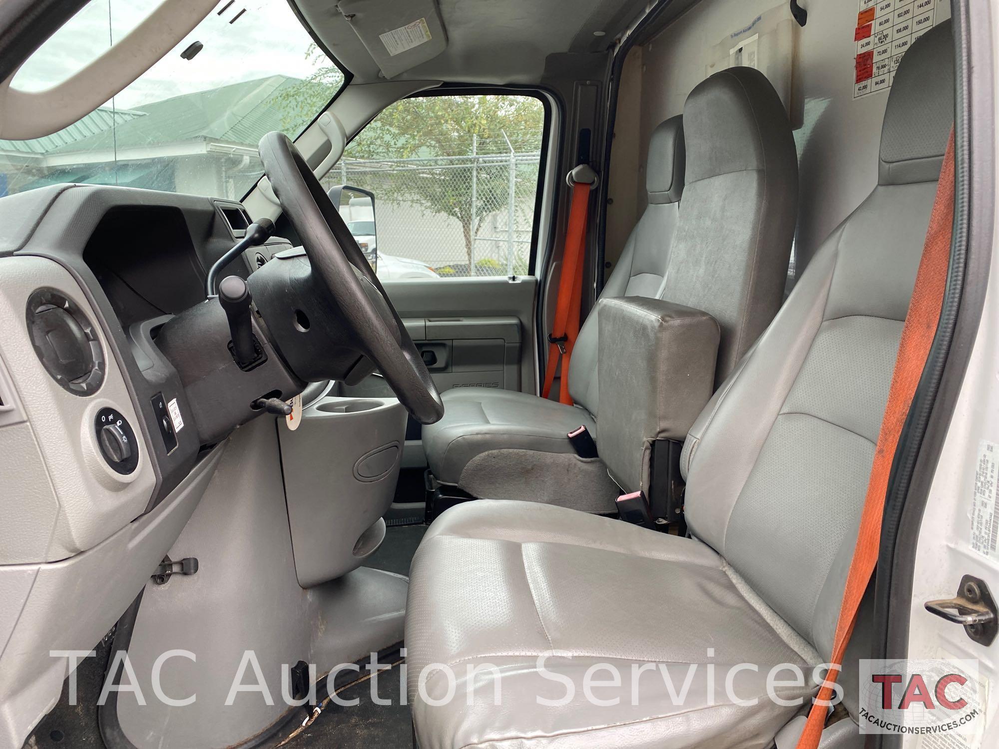 2015 Ford Econoline E-350 Box Van