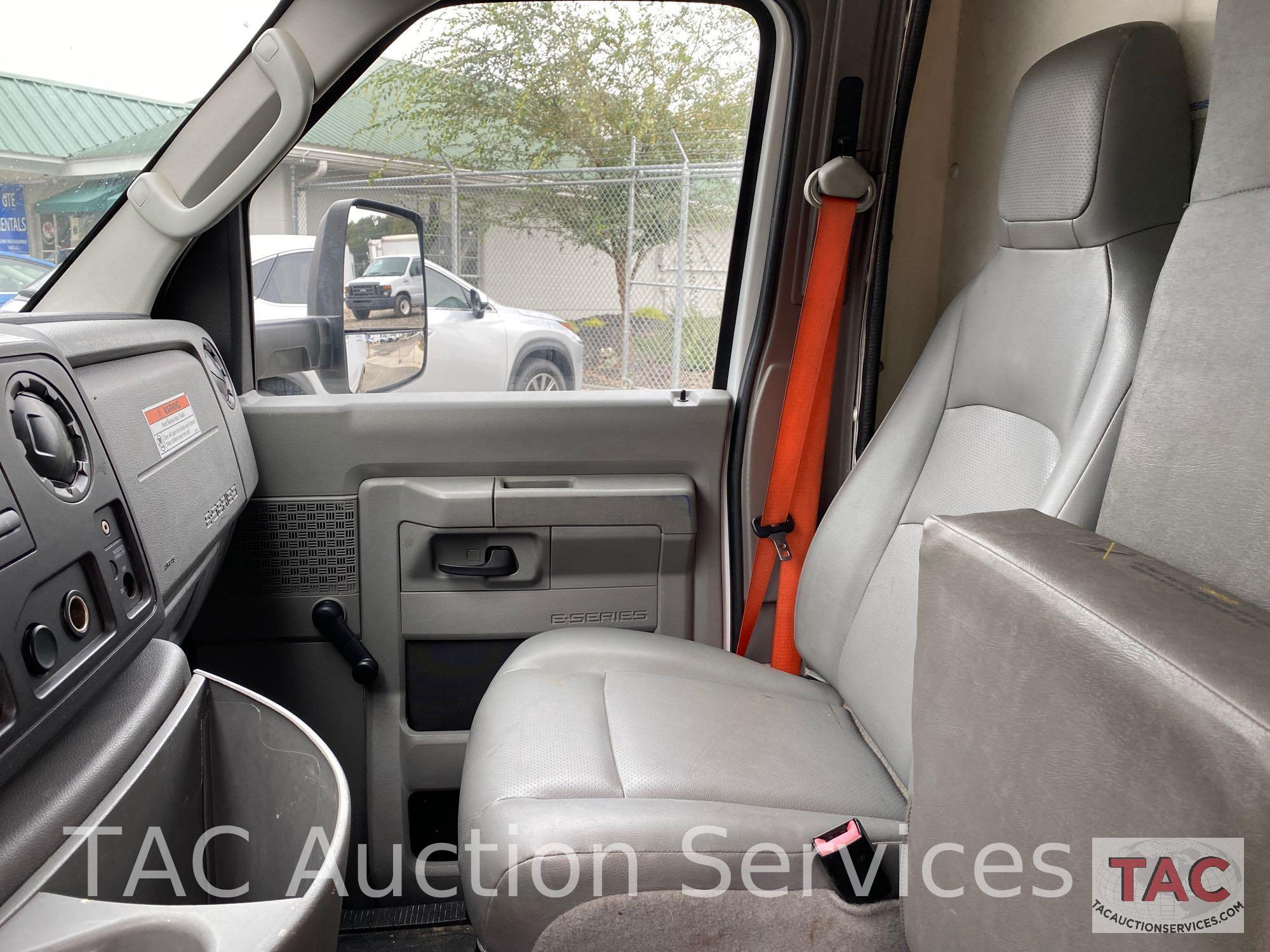 2015 Ford Econoline E-350 Box Van