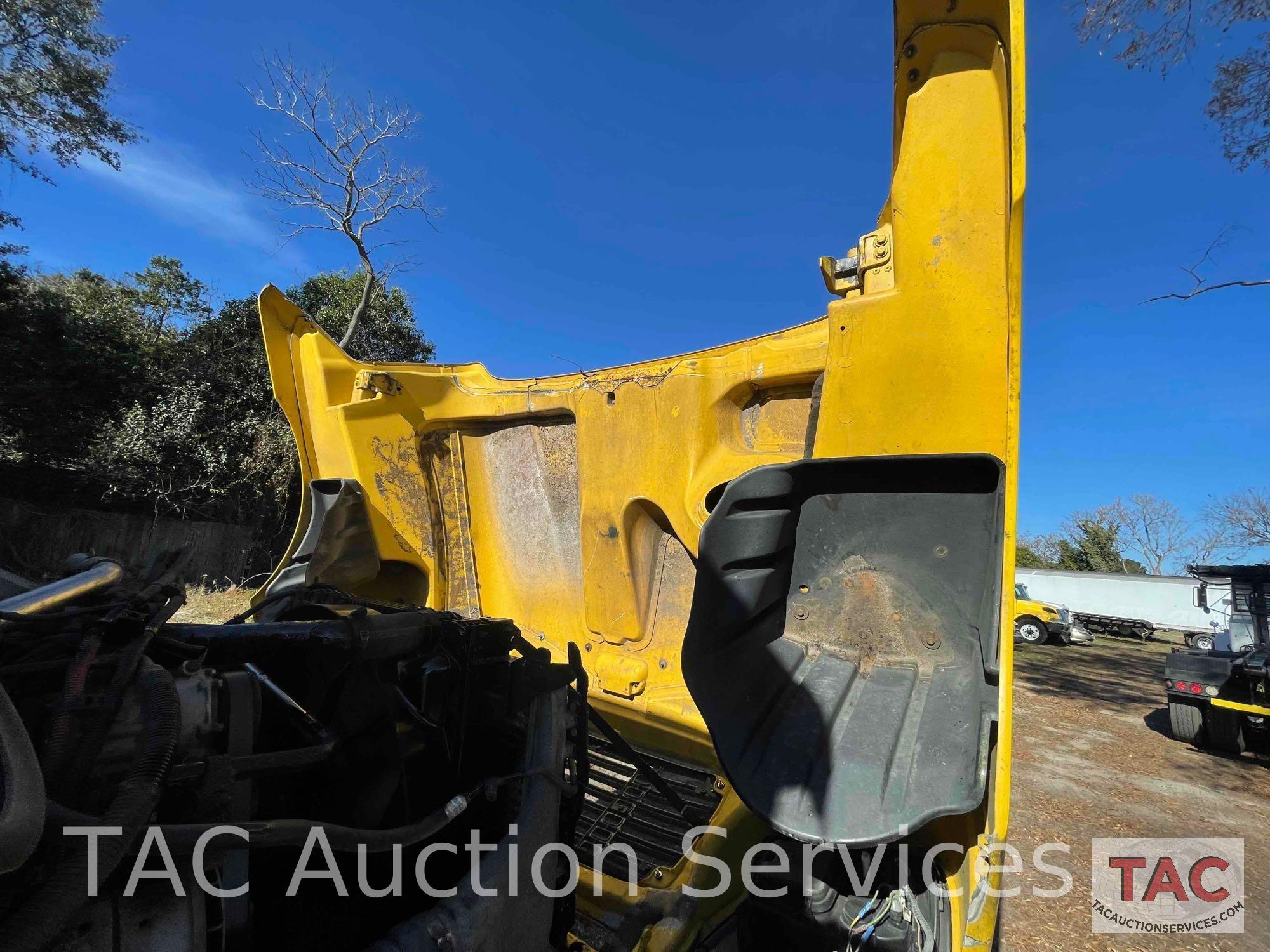 2007 Freightliner Columbia Sleeper