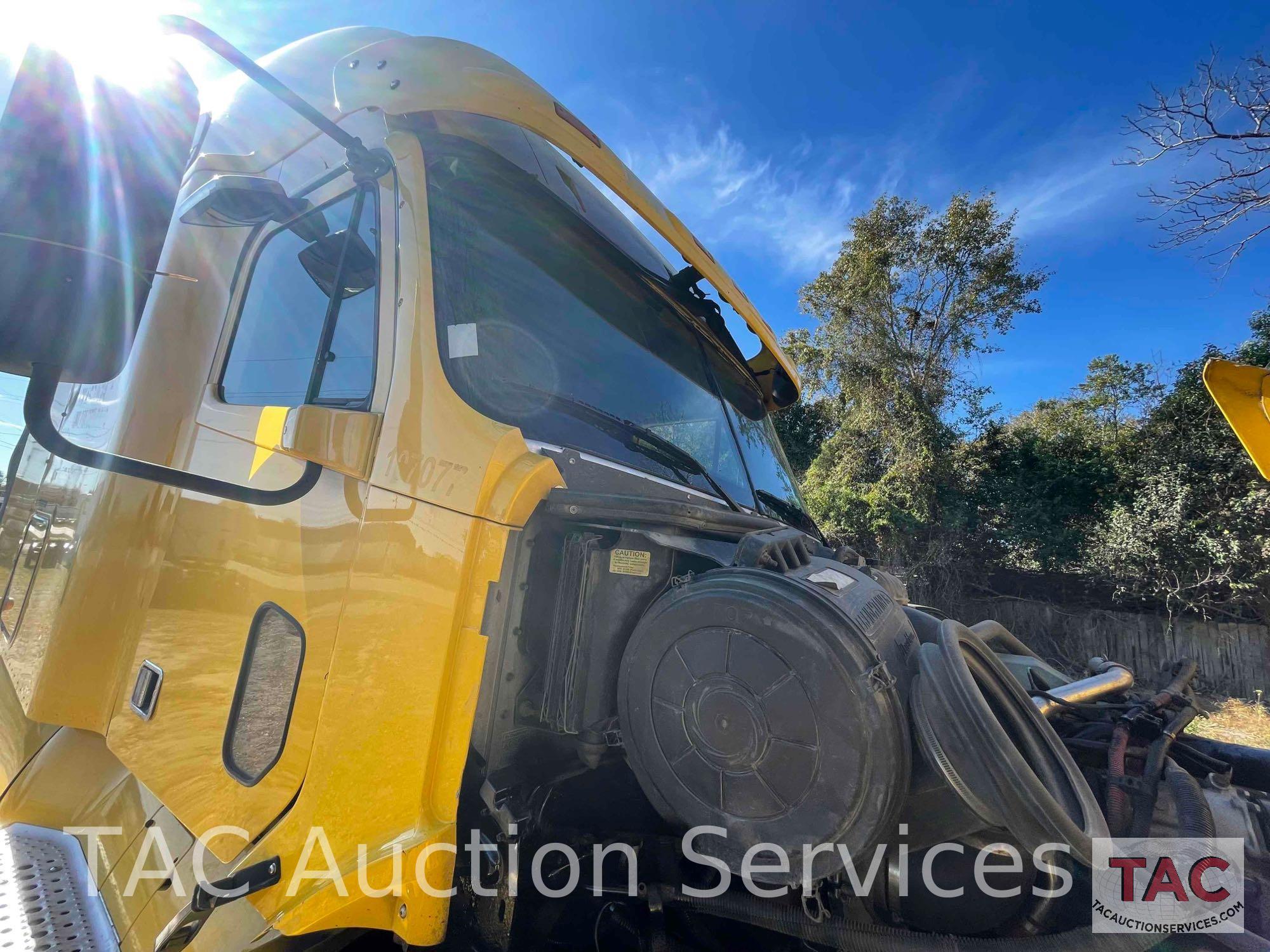 2007 Freightliner Columbia Sleeper