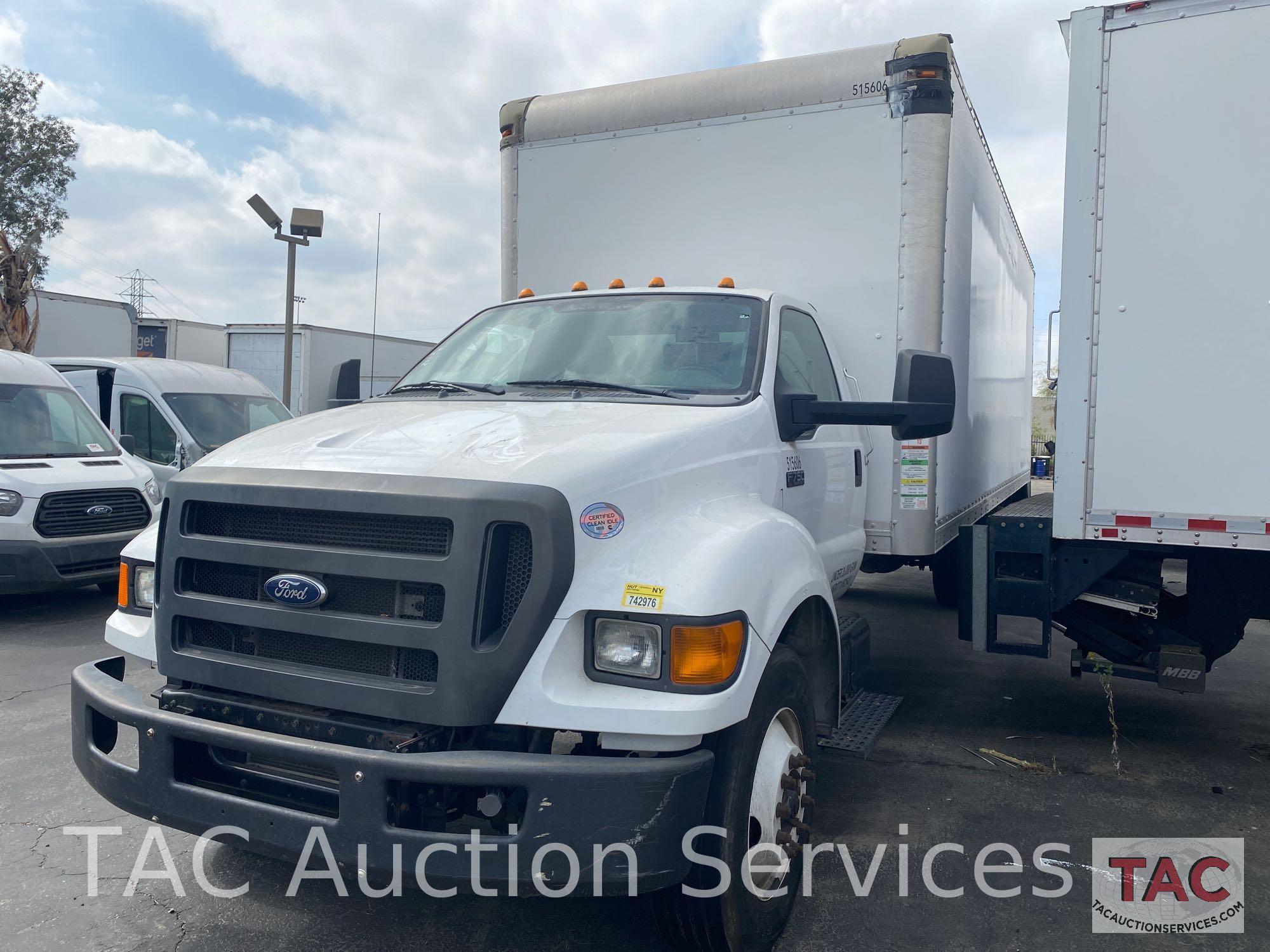 2015 Ford F-750 Box Truck