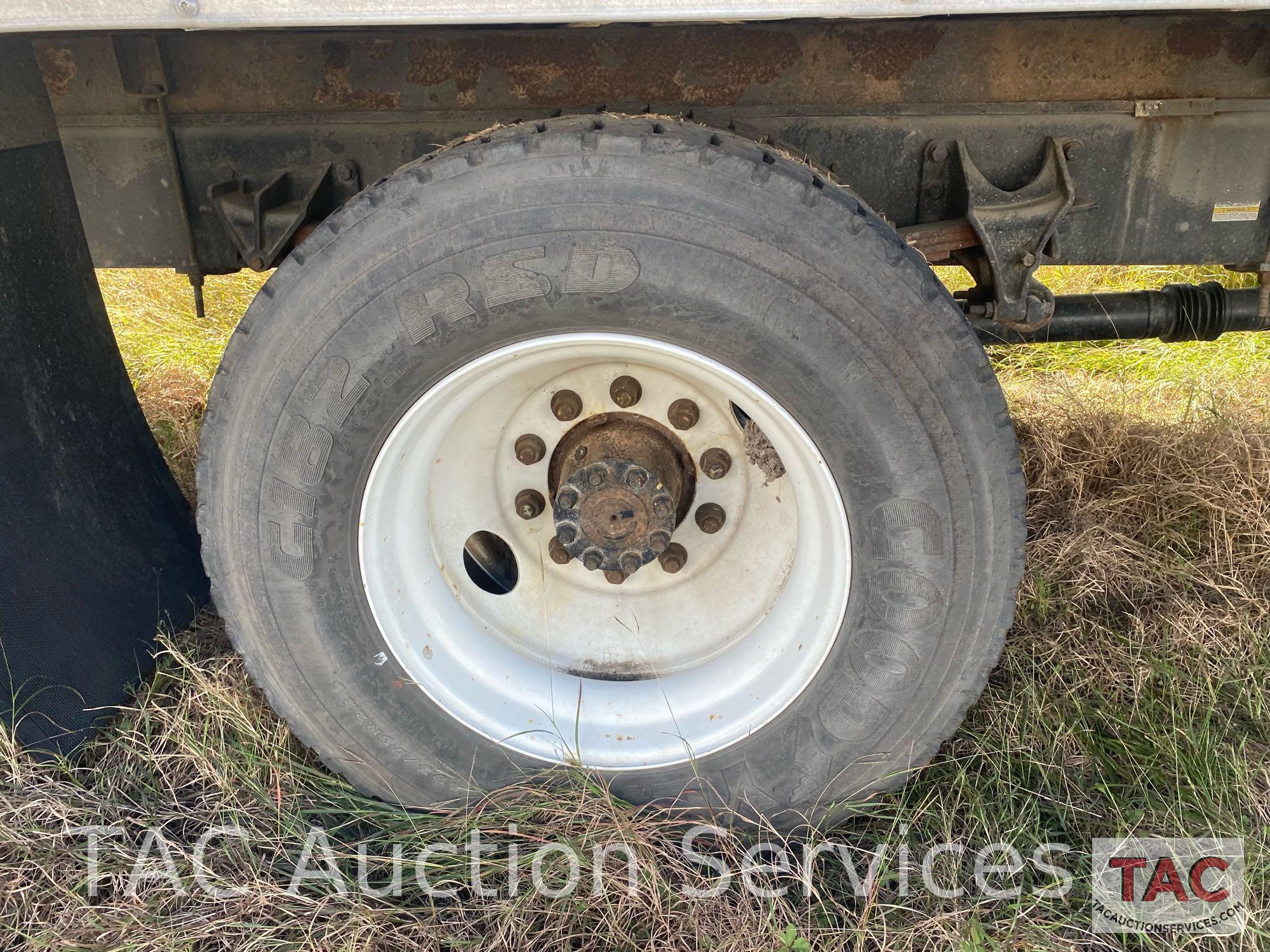 2013 Ford F-750 Box Truck