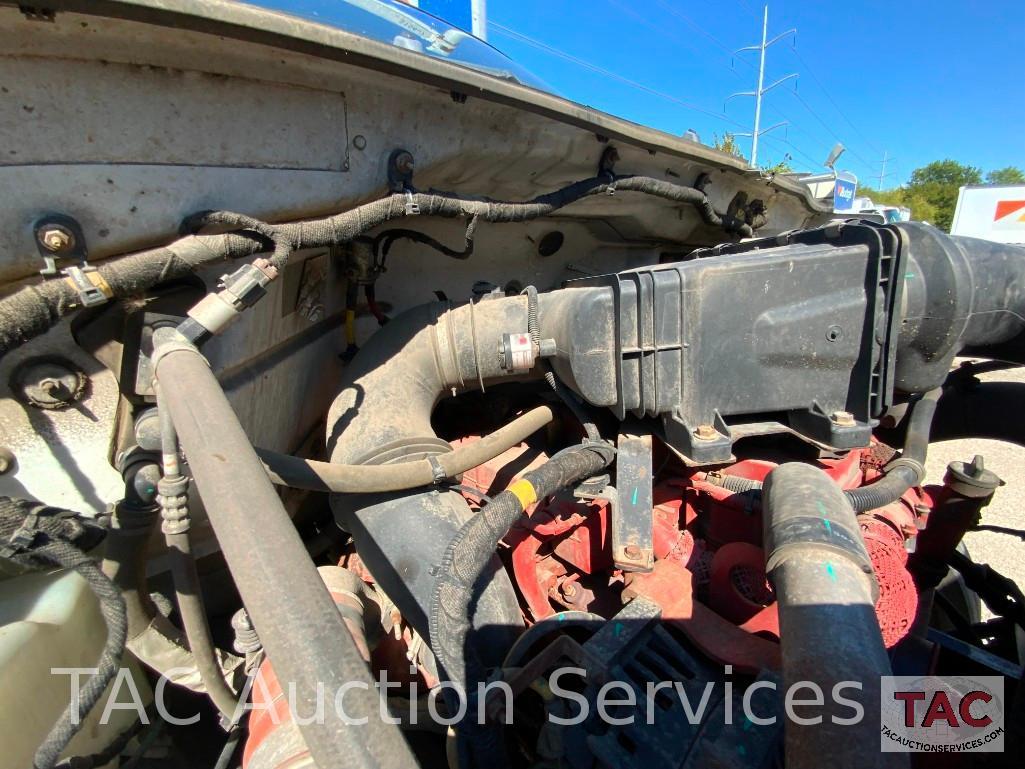 2015 Ford F-750 Box Truck