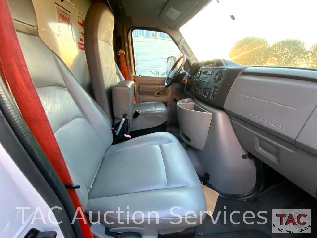 2013 Ford E-350 Cutaway Van