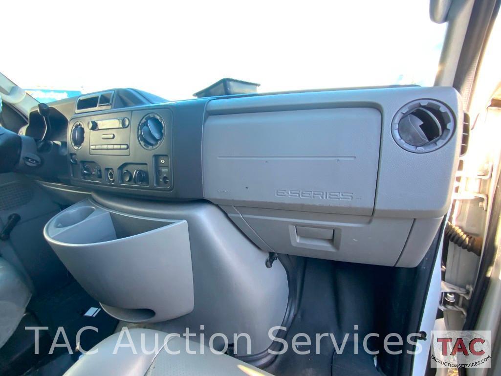 2013 Ford E-350 Cutaway Van