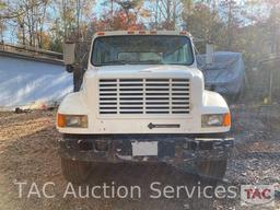 1995 International 4700 Flatbed Truck