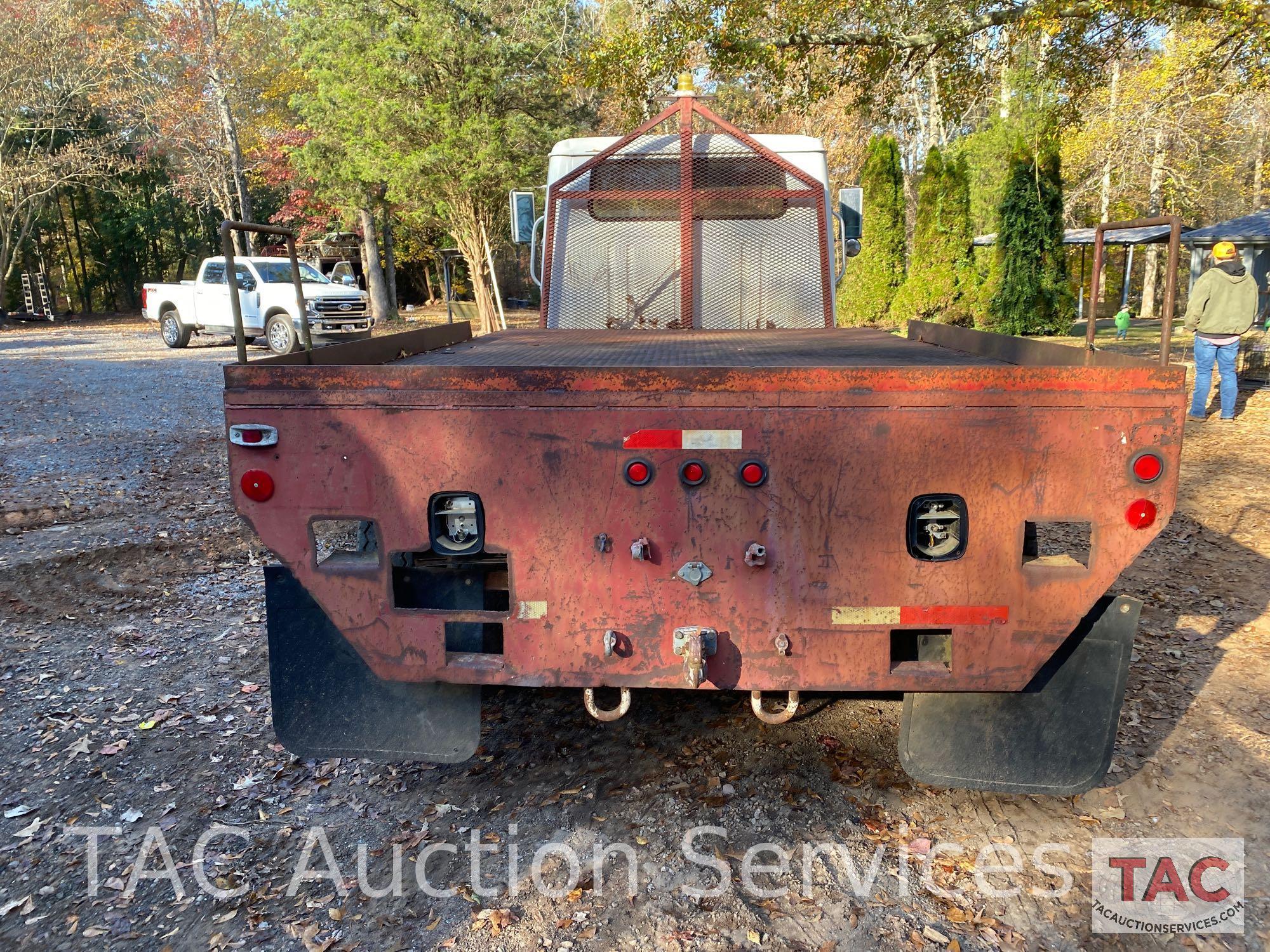 1995 International 4700 Flatbed Truck